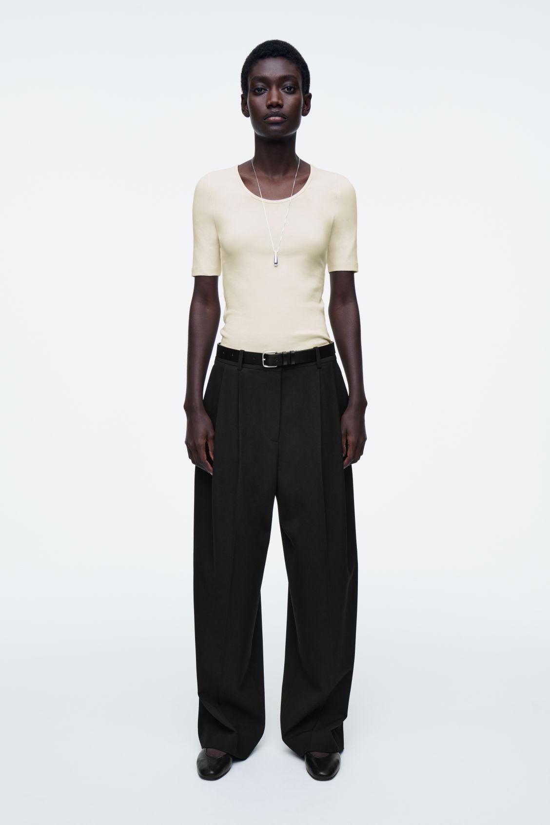 SLIM SCOOP-NECK COTTON T-SHIRT Product Image