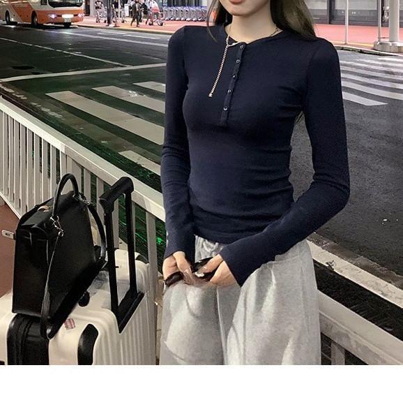 Long Sleeve Henley Plain Tee Product Image