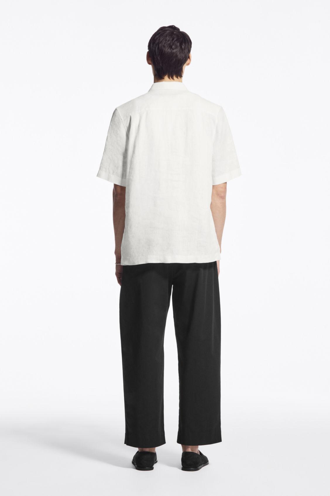 SHORT-SLEEVED LINEN SHIRT Product Image