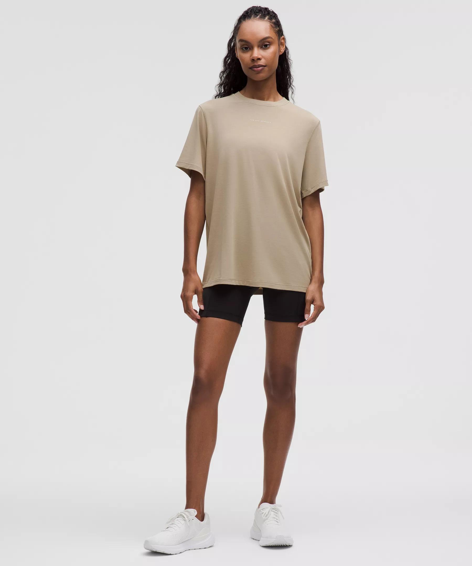 Jersey Training Short-Sleeve Shirt *Run Graphic Product Image