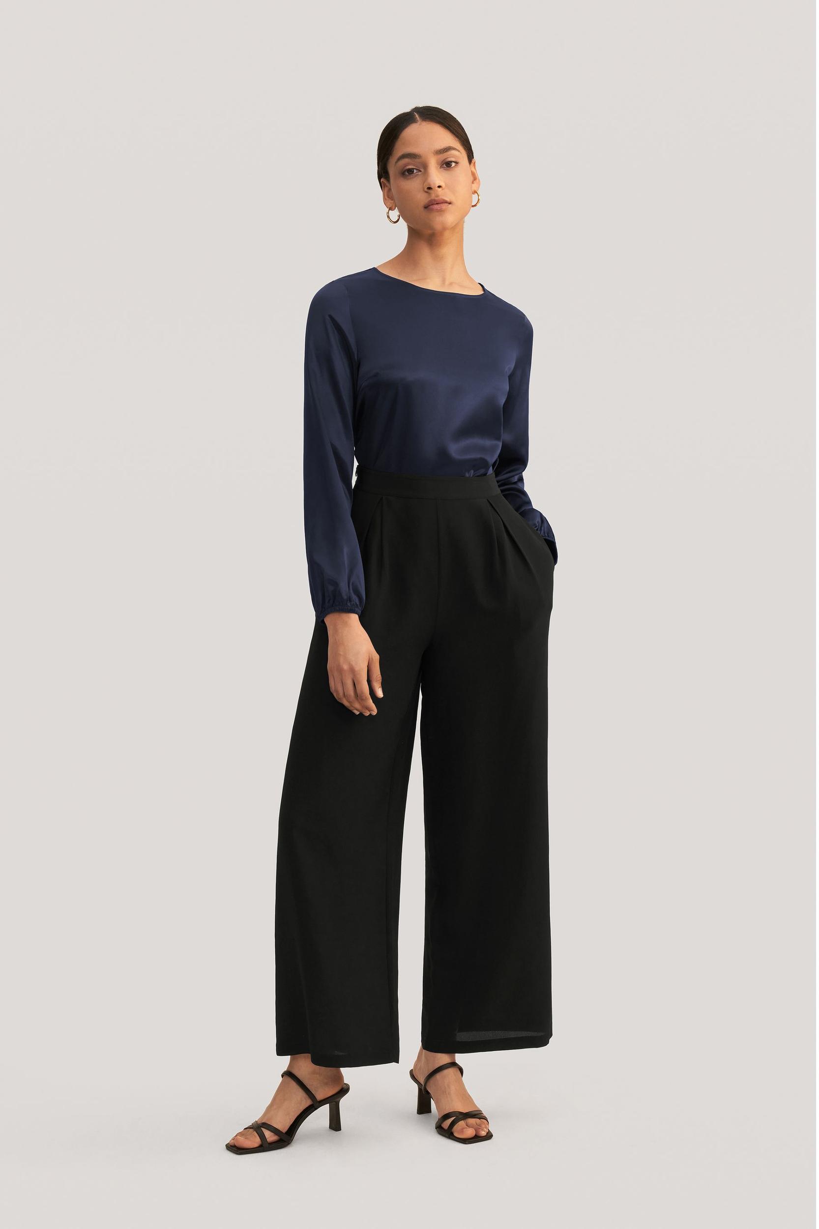 Smooth Silk Wide Leg Cropped Pants Product Image