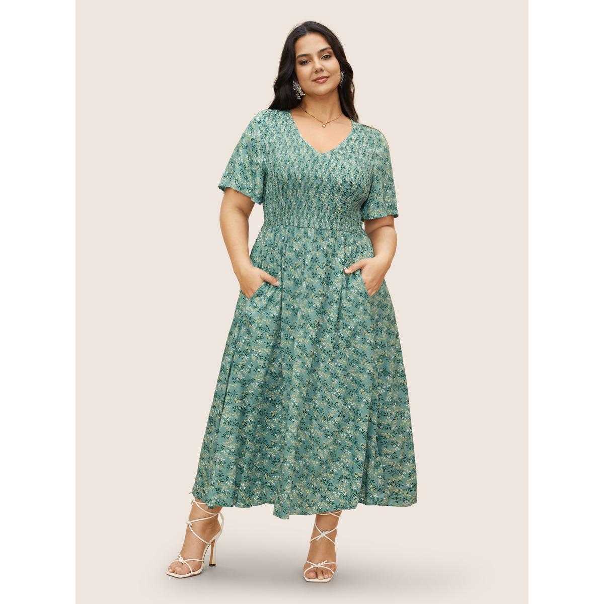 Plus Size Rayon Ditsy Floral V Neck Shirred Dress Mint Women Elegant Shirred V-neck Short sleeve Curvy BloomChic 22-24/3X Product Image