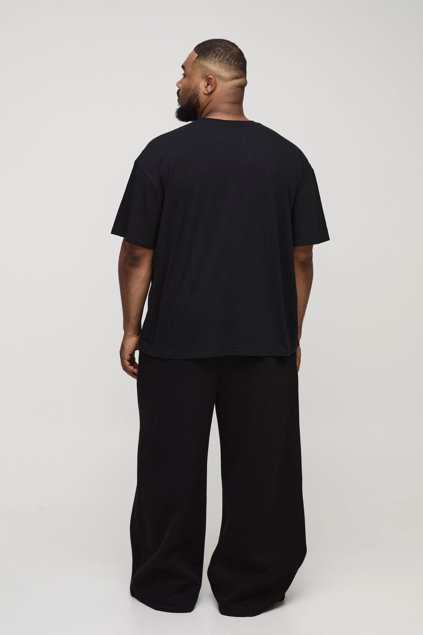 Plus Oversized Jerry Cantrell License Print T-Shirt | boohooMAN USA Product Image