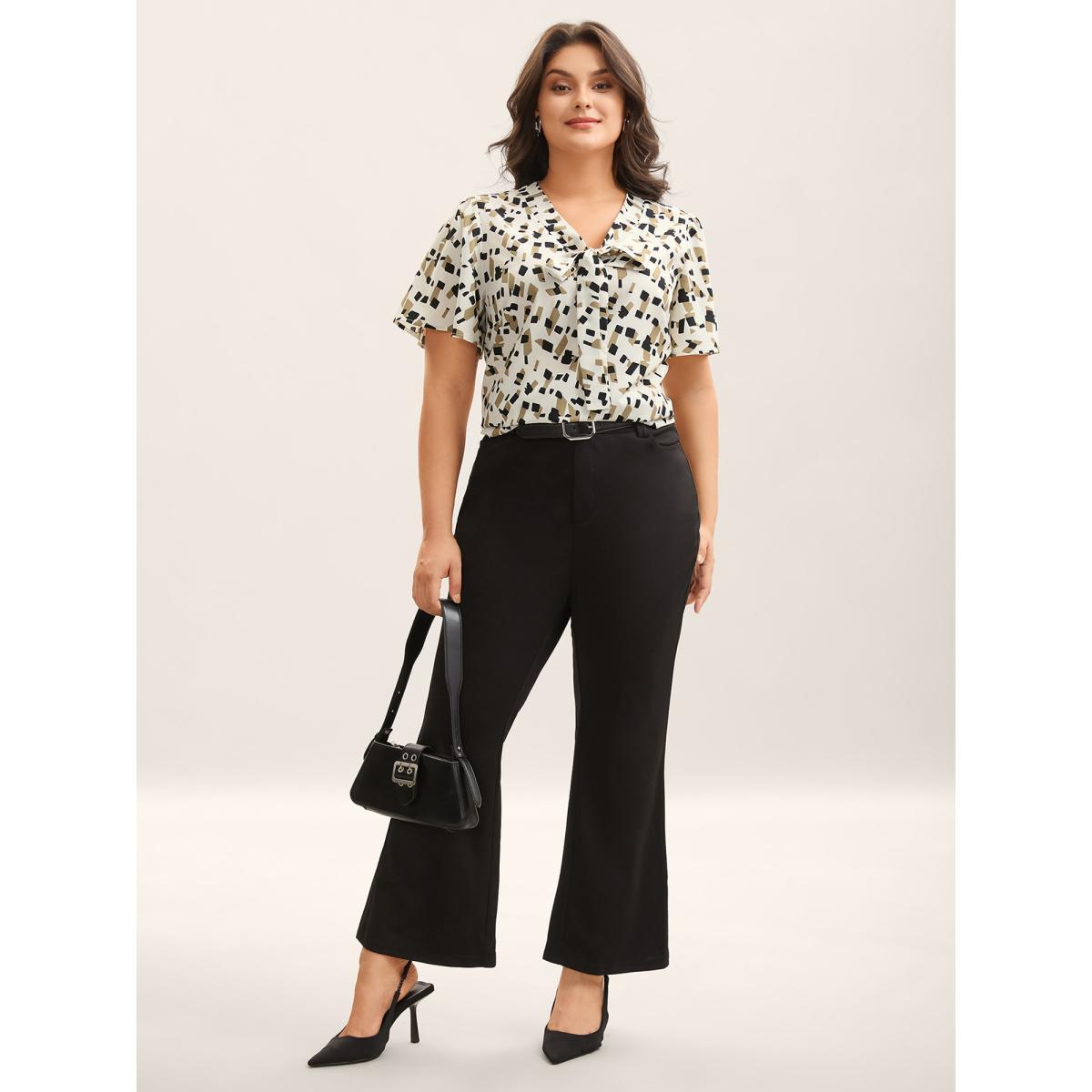 Plus Size Beige Geometric Print Ribbon Collar Blouse Women Short sleeve Ribbon-tied collar Everyday-Elegant Blouses BloomChic 28/5X Product Image