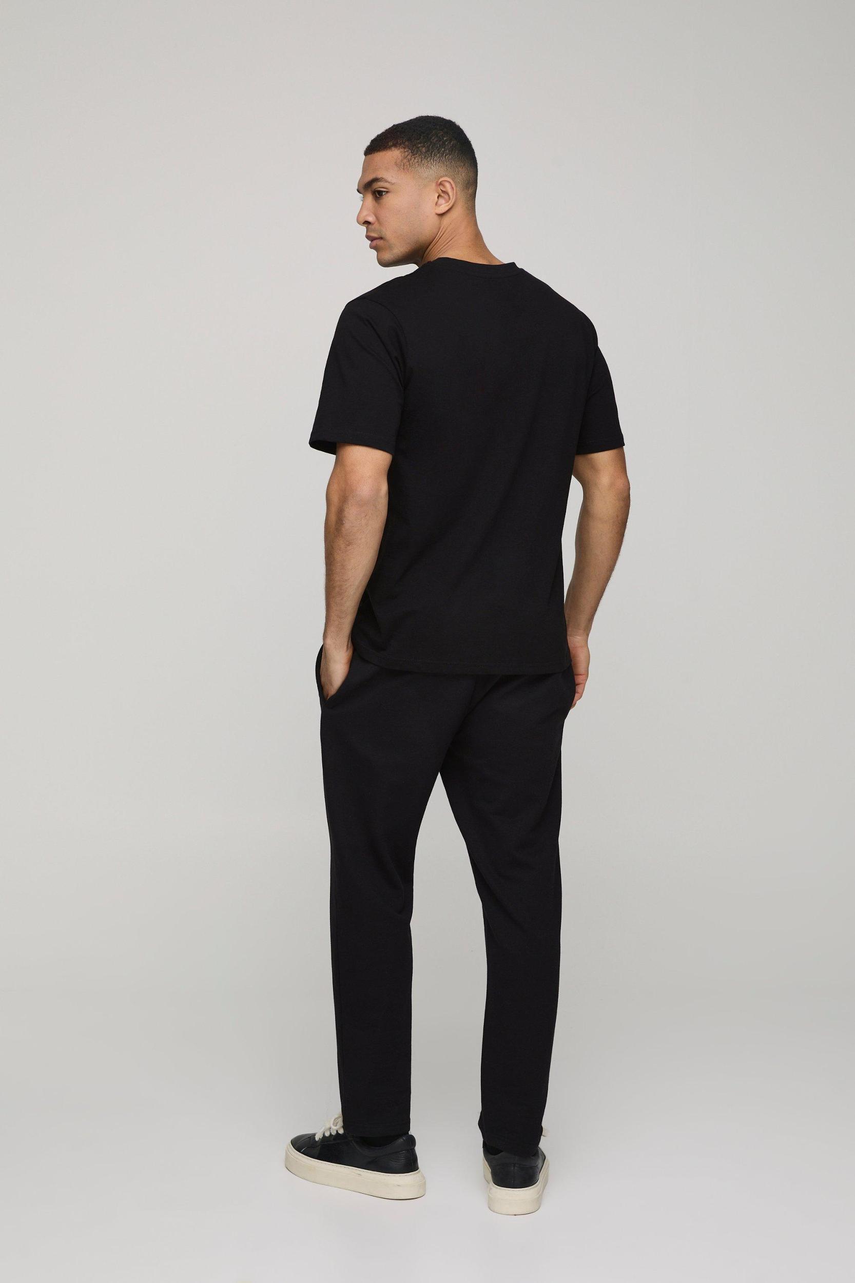 Heavyweight Regular V Neck T-Shirt | boohooMAN USA Product Image