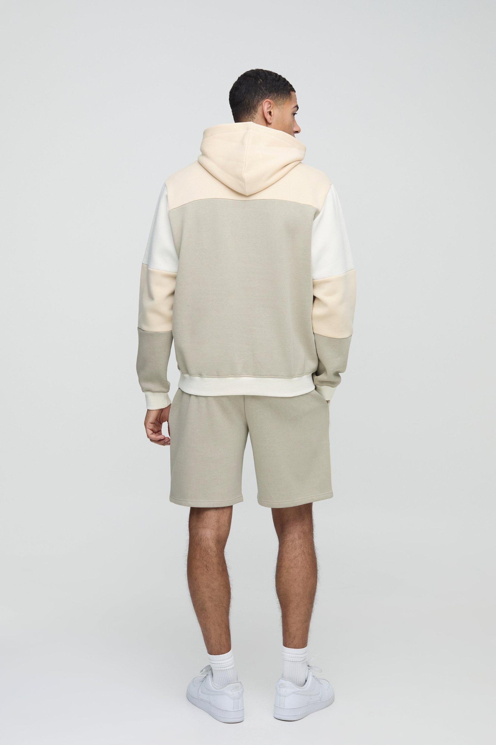 Relaxed Fit Man Colour Block Mid Length Shorts | boohooMAN USA Product Image