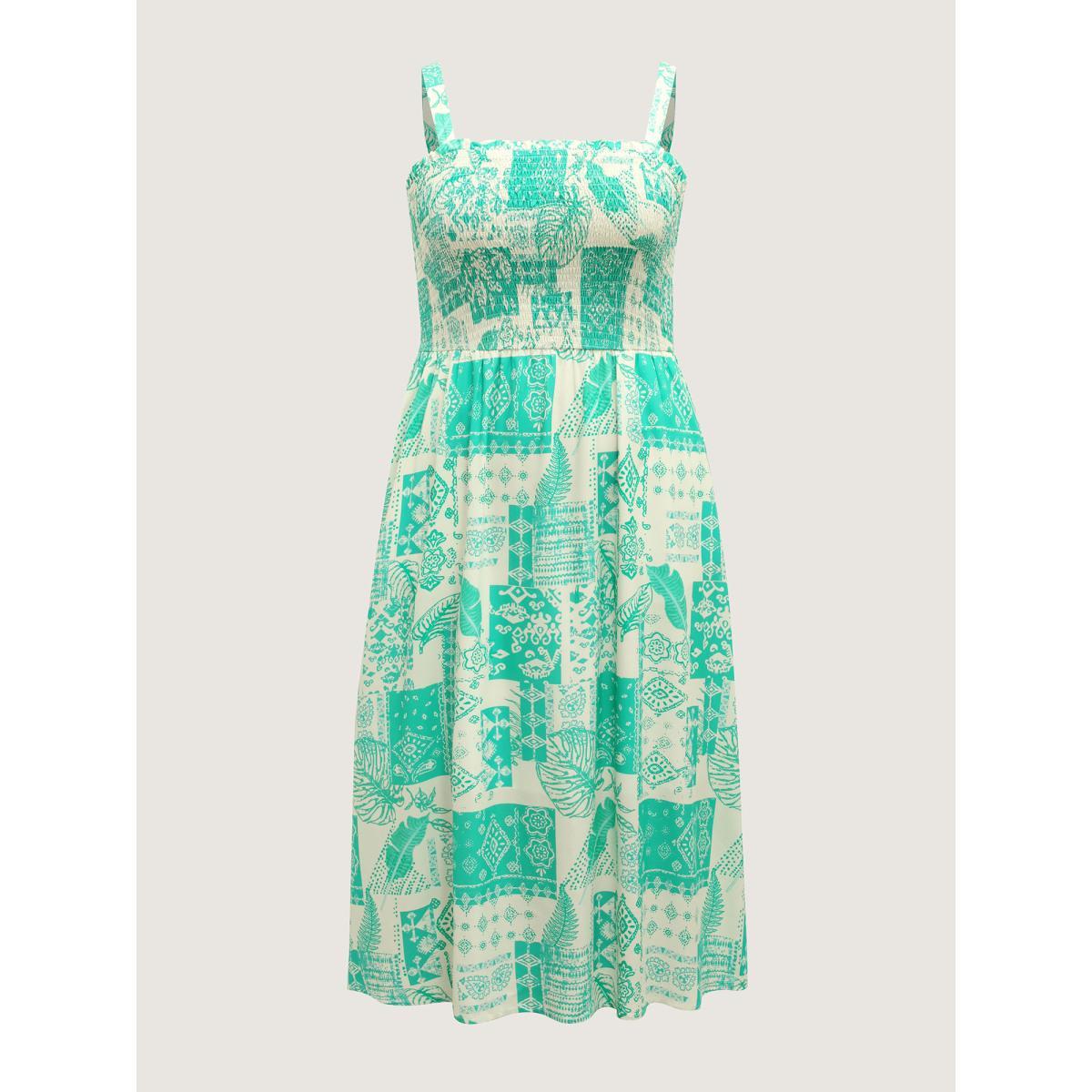 Plus Size Shirred Bodice Holiday Print Midi Dress Truegreen Women Non Sleeveless Curvy BloomChic 18-20/2X Product Image