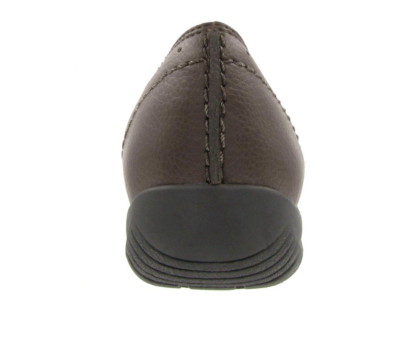 Women's Easy Street Purpose Slip-On Shoes Product Image
