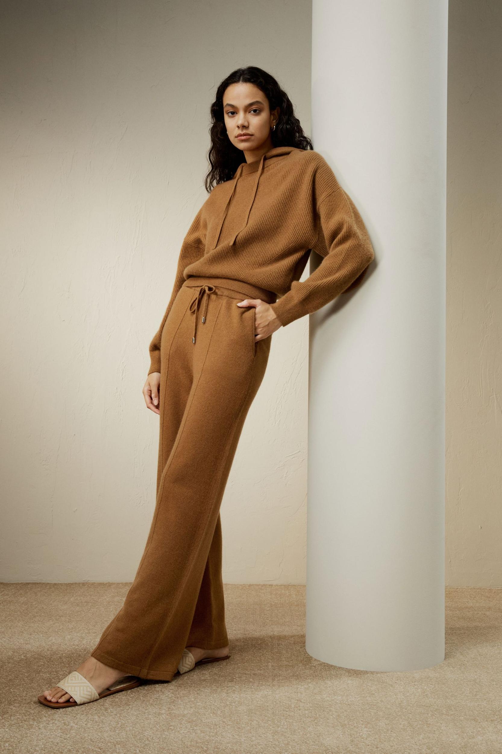 Fluid Cashmere Sweatpants Product Image