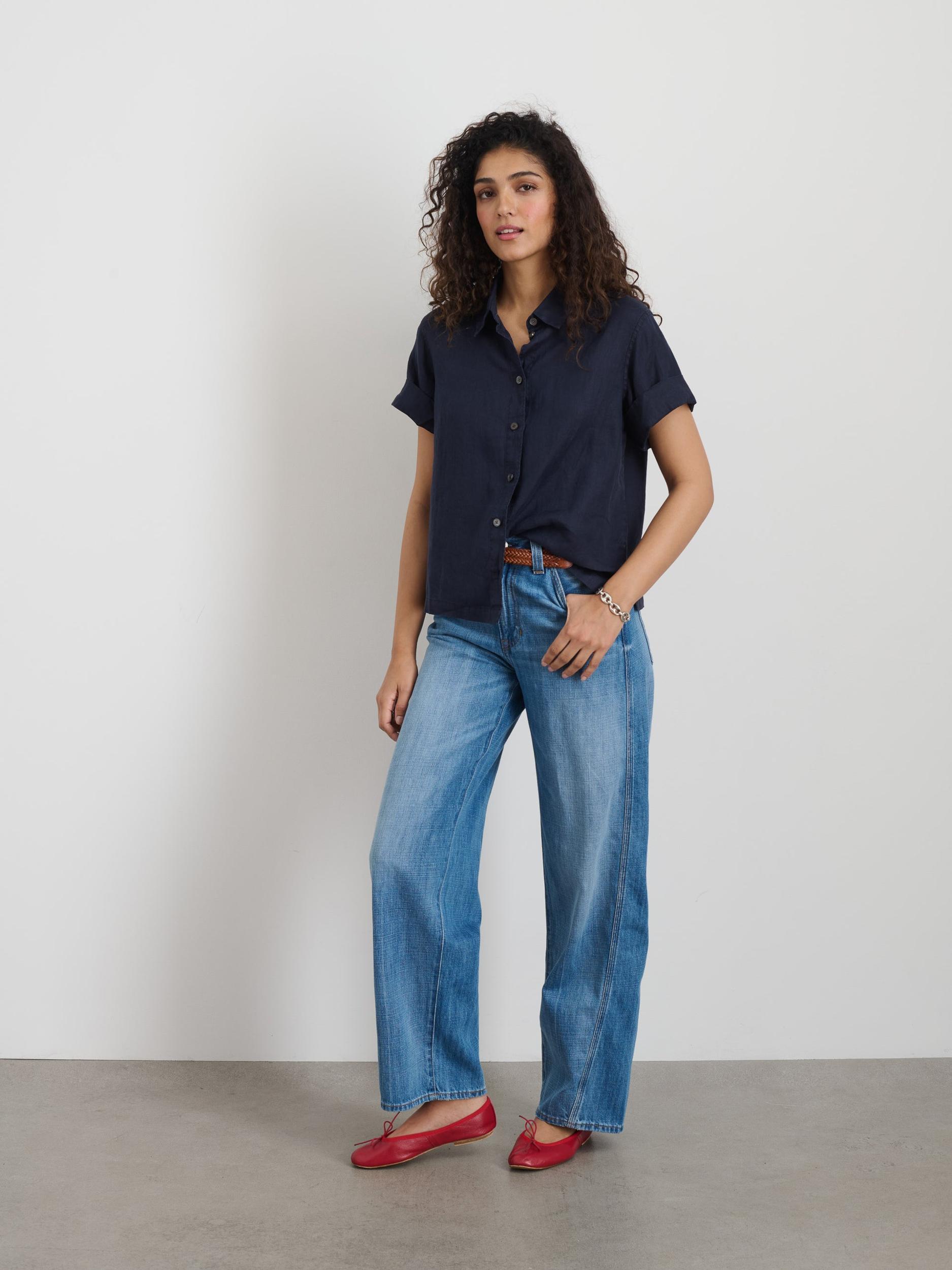 Maddie Shirt In Linen Product Image