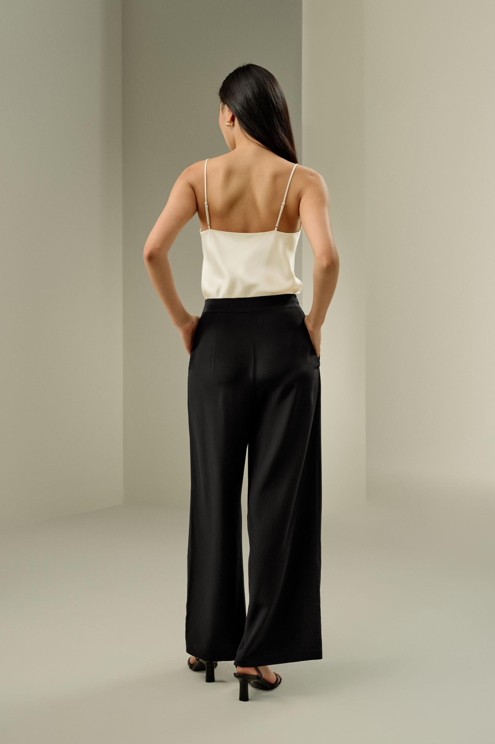 Smooth Silk Wide Leg Cropped Pants Product Image