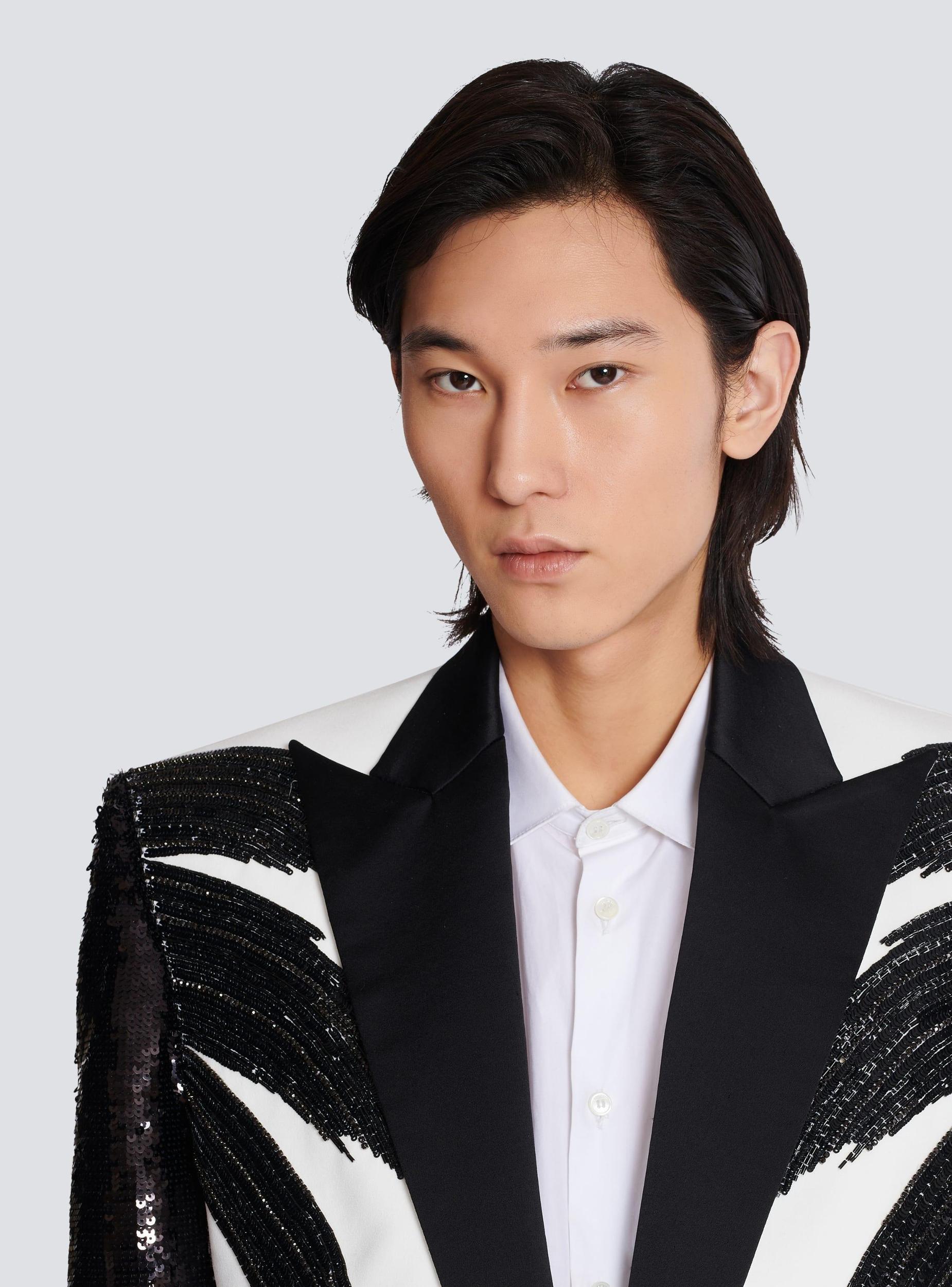 Two-tone jacket with sequin embroidery Product Image