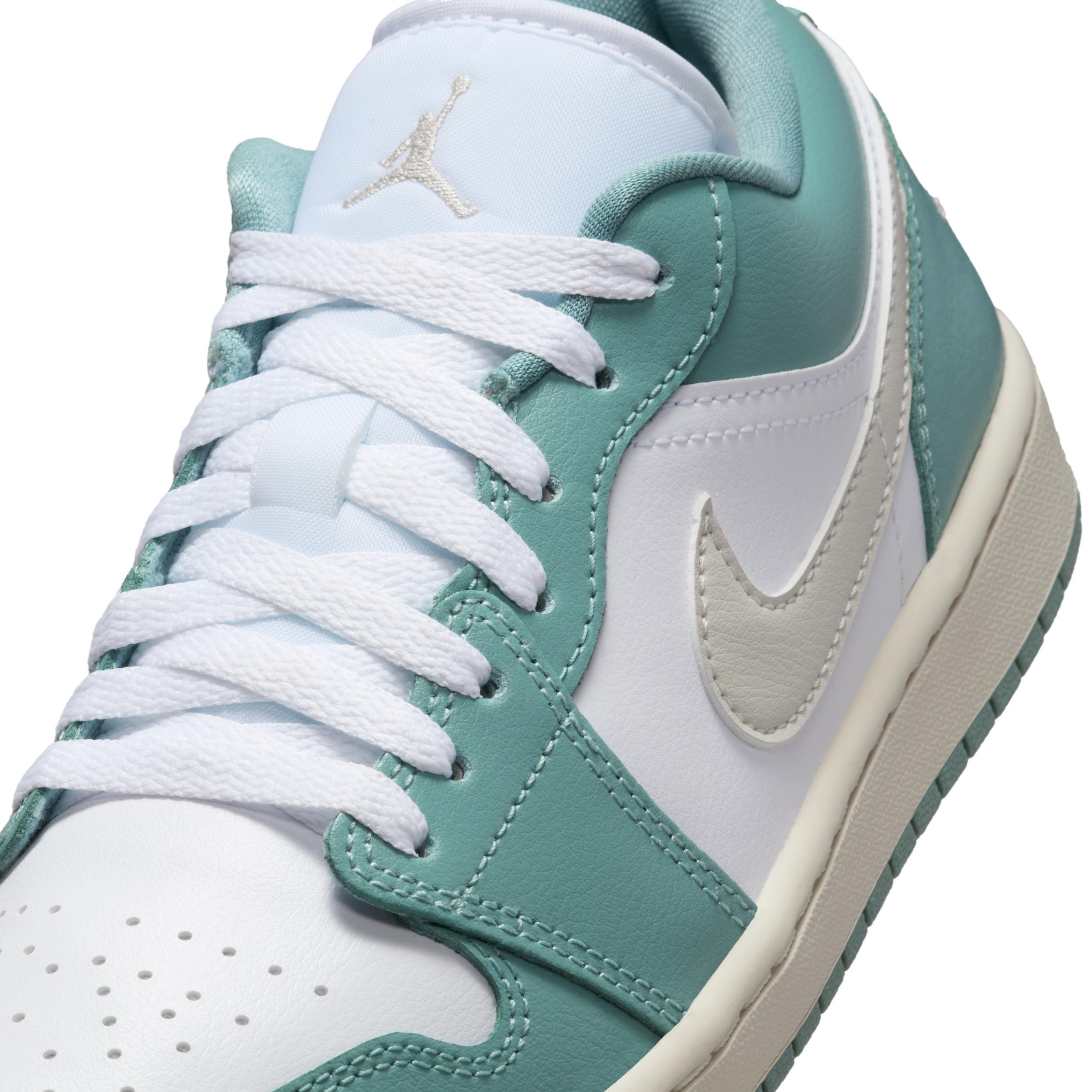 Air Jordan 1 Low Women's Shoes Product Image
