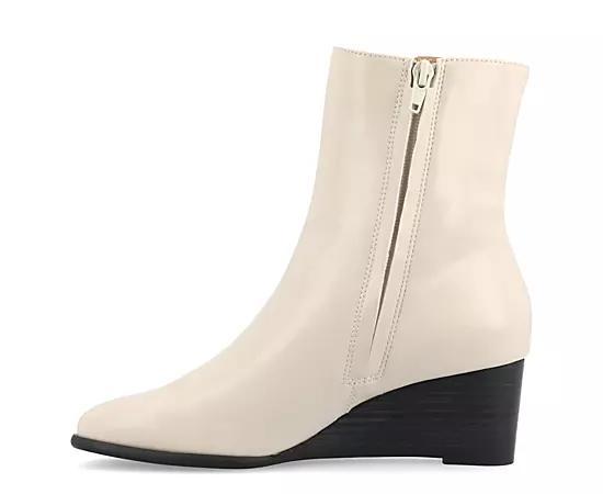 Journee Collection Womens Kylo Bootie Product Image