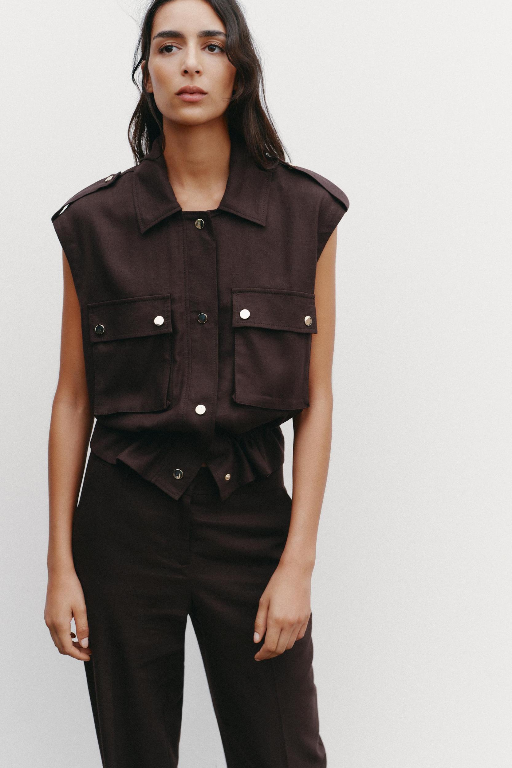 LINEN CARGO VEST Product Image