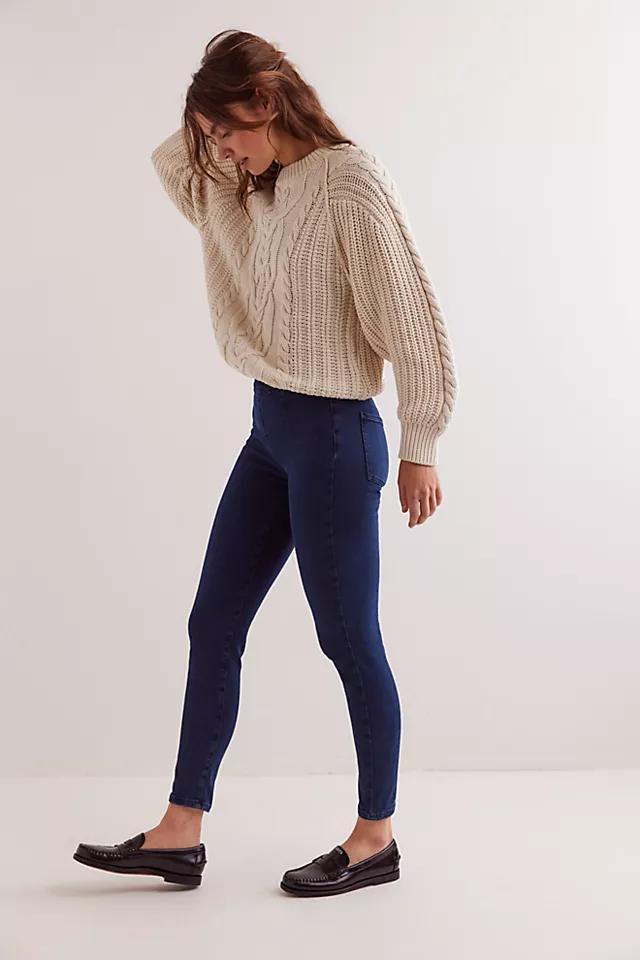 CRVY Infinite Stretch Pull-On Skinny Jeans Product Image