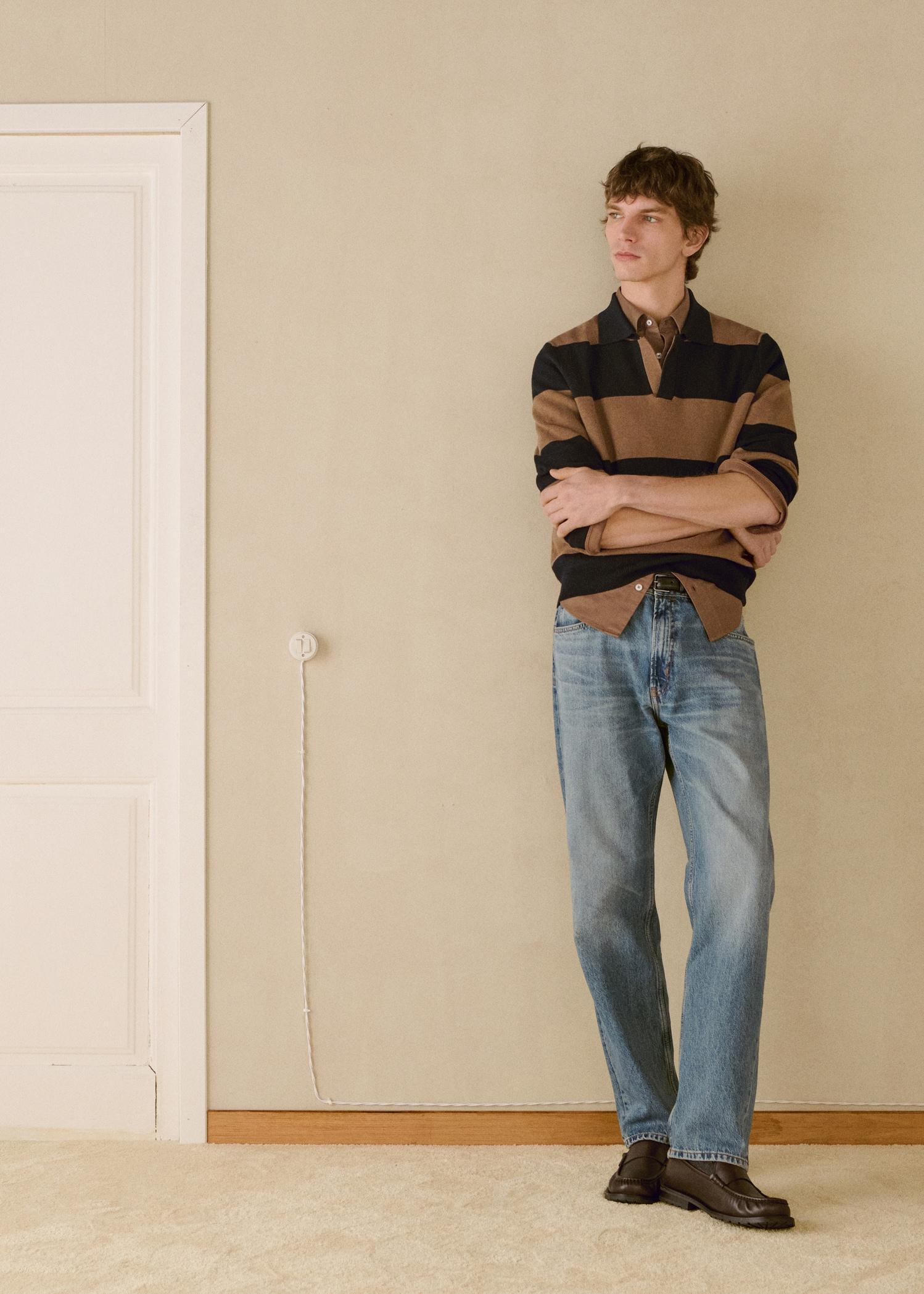 Moby straight-fit worn-effect jeans - Men | MANGO USA Product Image