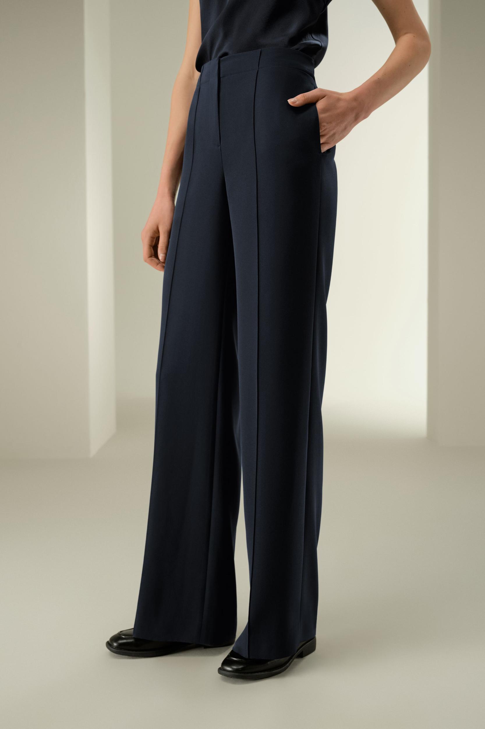 Minimalist Silk Crêpe Pant Product Image