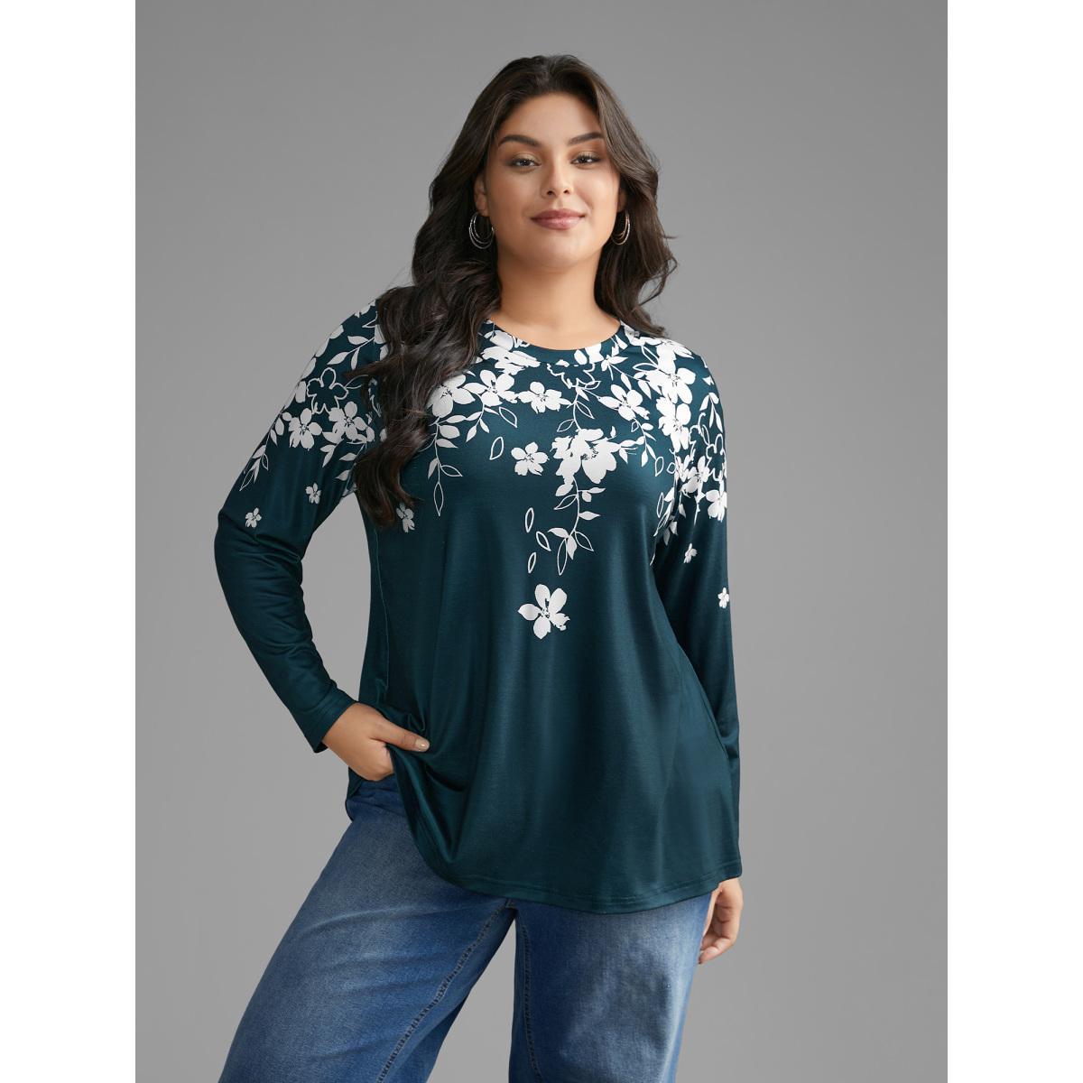 Plus Size Round Neck Boho Print T-Shirt Cyan Women Casual Contrast Natural Flowers Round Neck Everyday T-shirts BloomChic 12/L Product Image