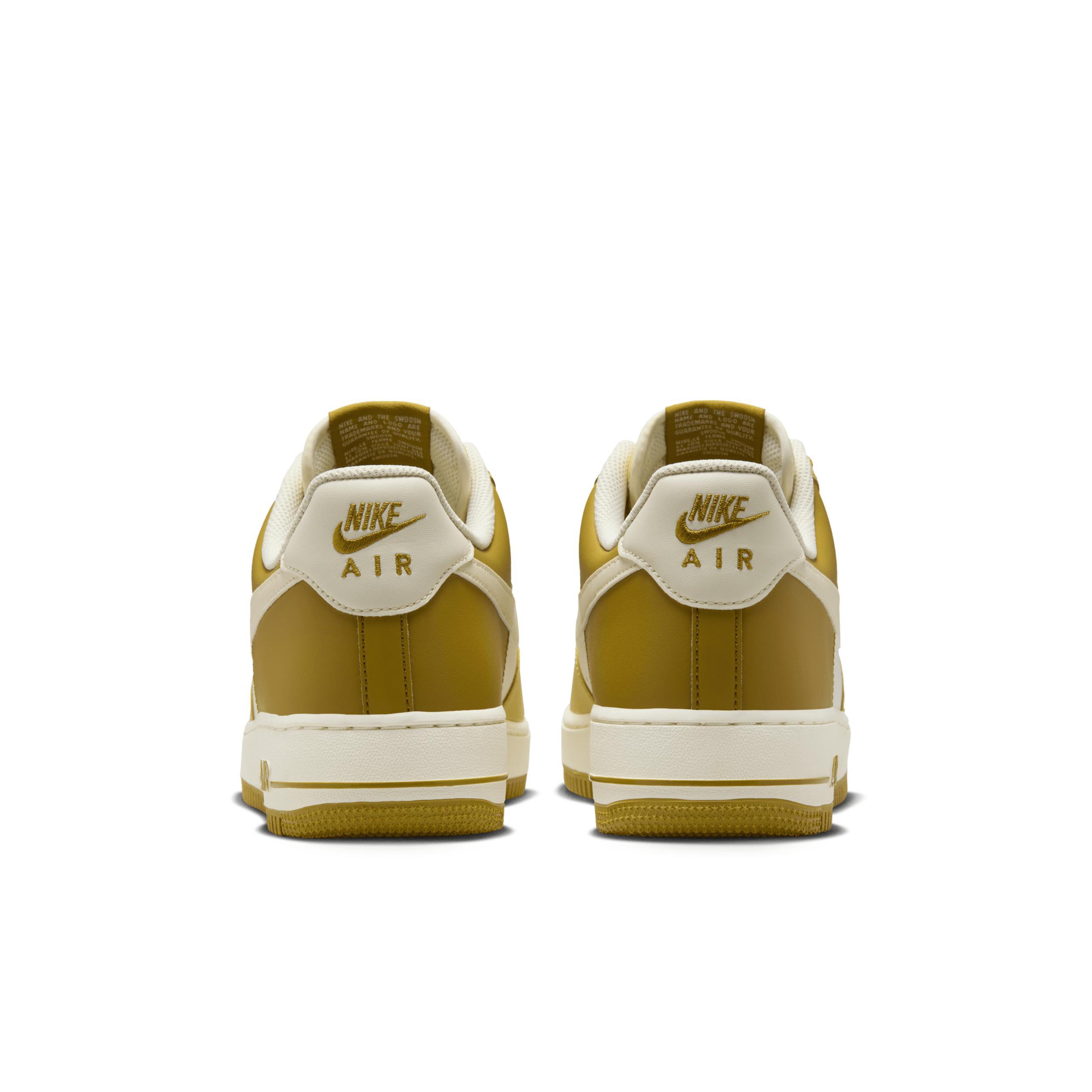 Nike Air Force 1 '07 Men's Shoes Product Image