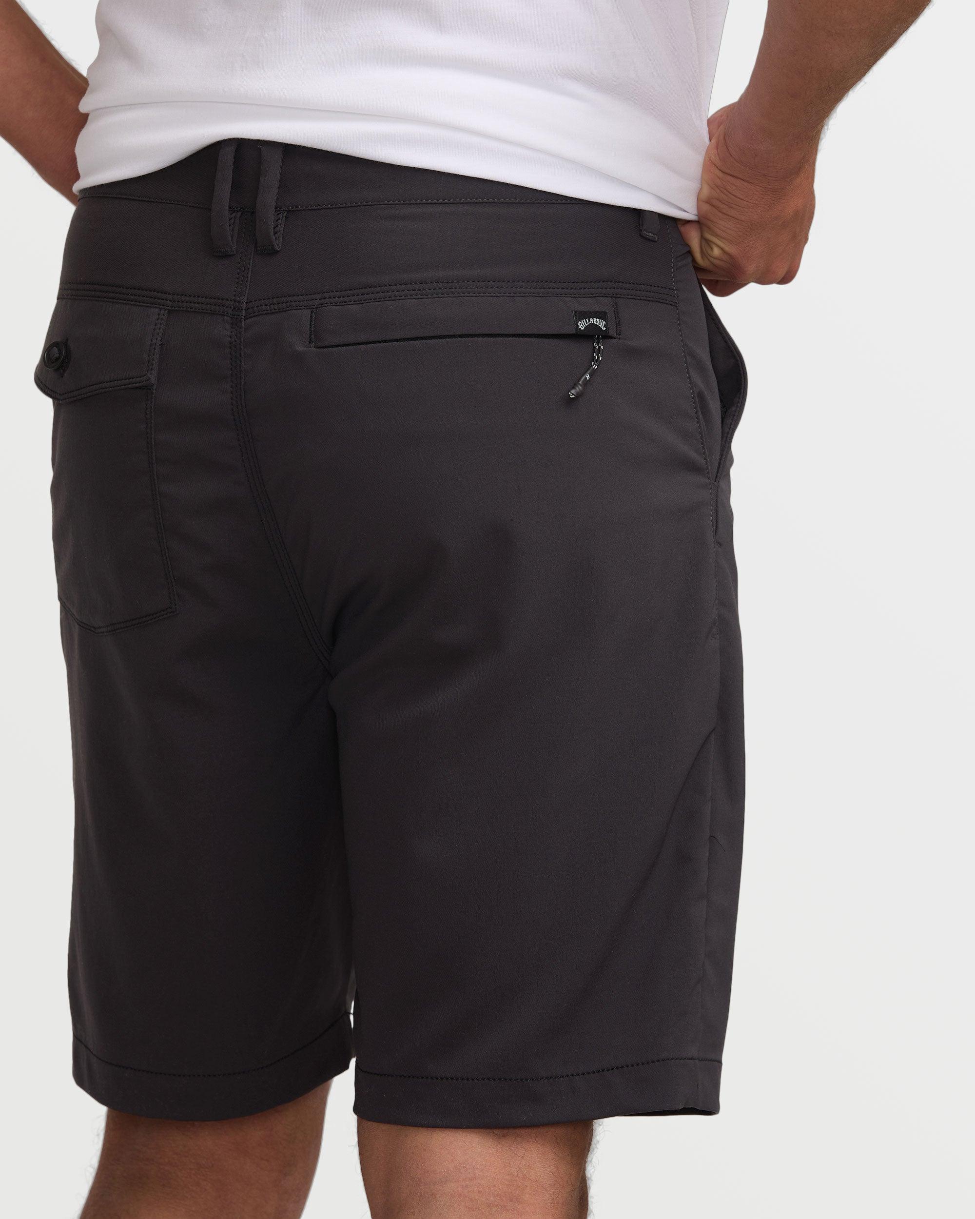 Surftrek Journey 20" Hybrid Shorts - Black Male Product Image
