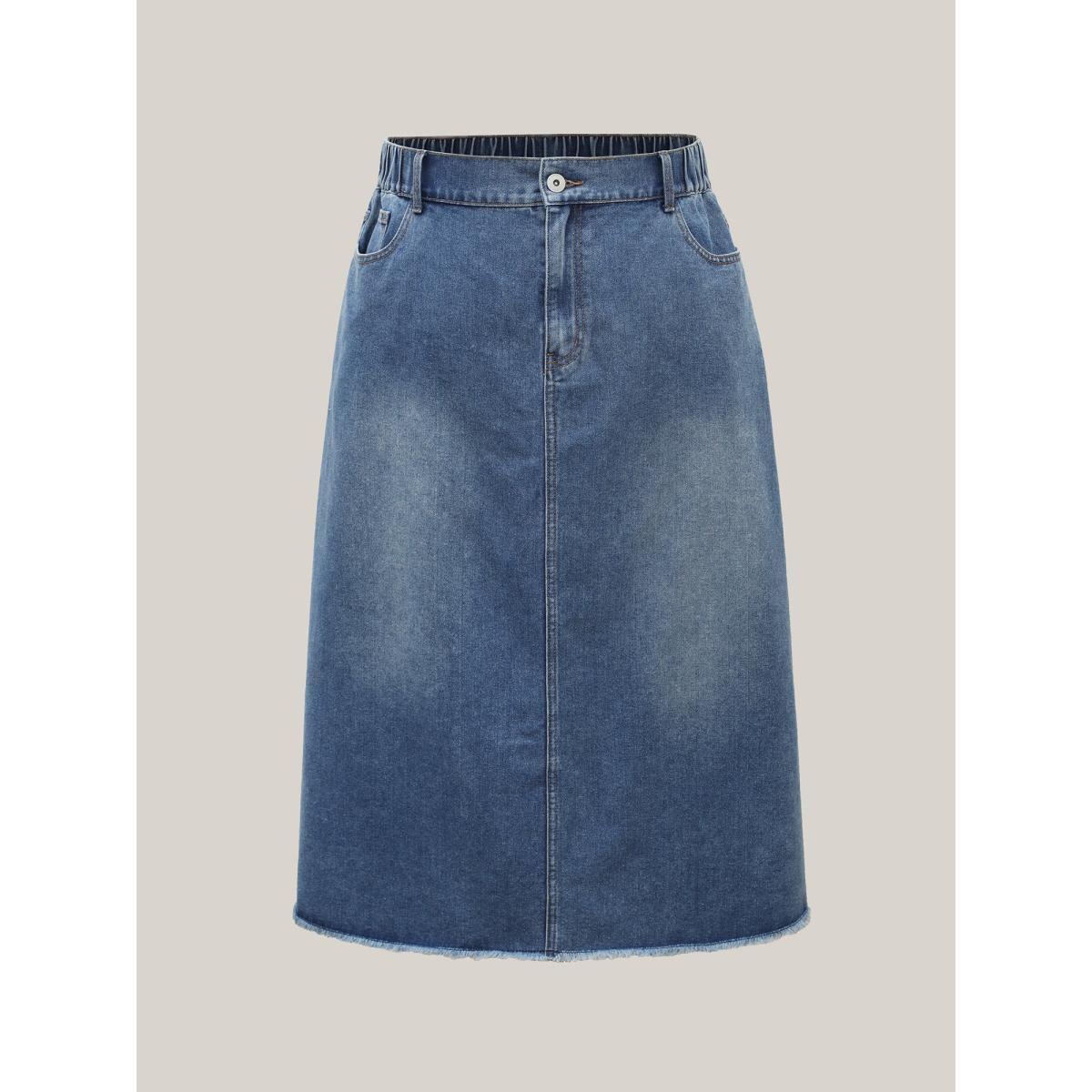 Plus Size A-Line Classic Midi Denim Skirt Women Denimblue Vacation No stretch Medium Wash 22/3X Slanted pocket Denim Skirts BloomChic Product Image