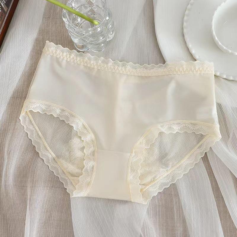 Plain Lace Trim Bikini Panties Product Image