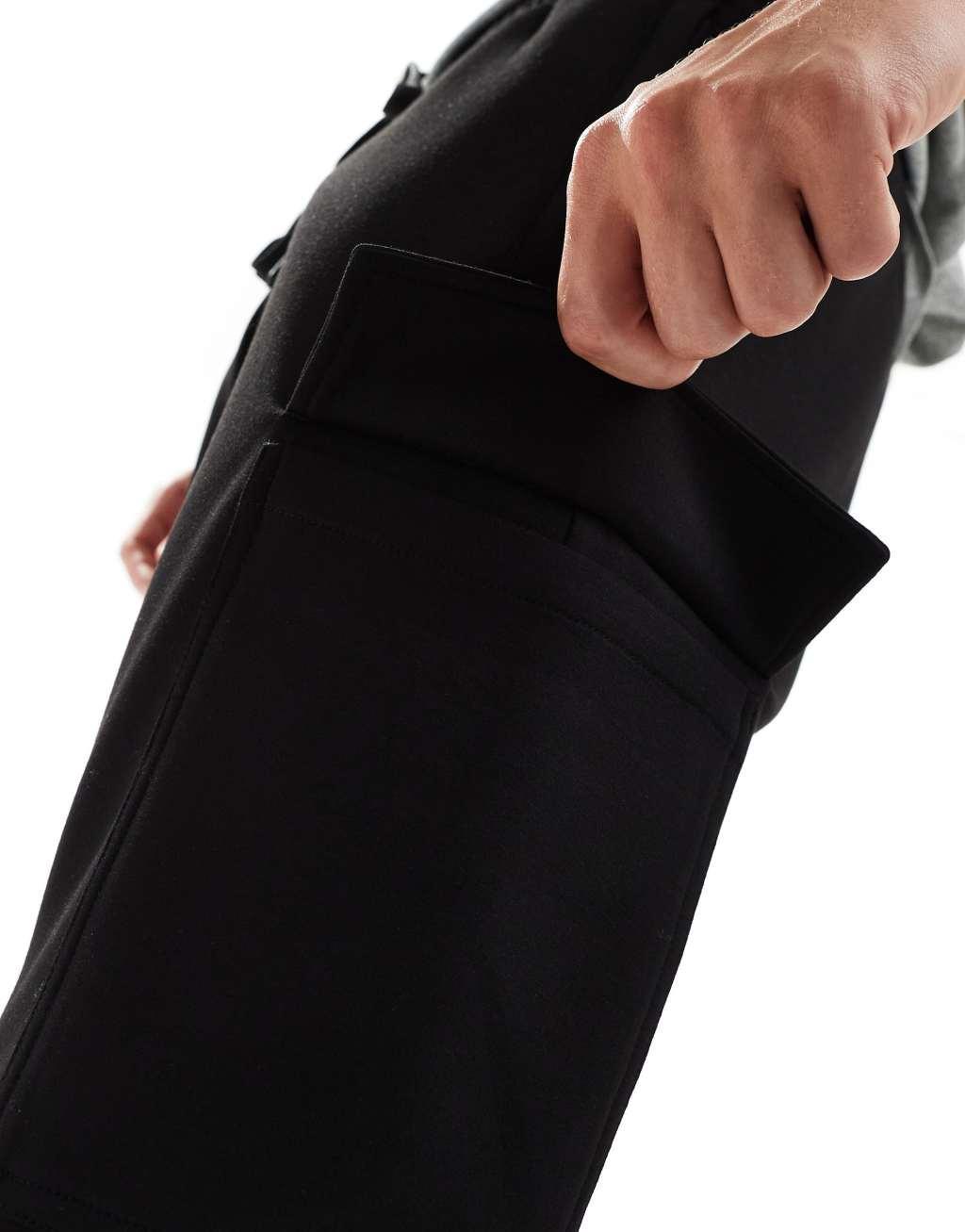 4505 Icon training quick dry performance cargo sweatpants in black  Product Image