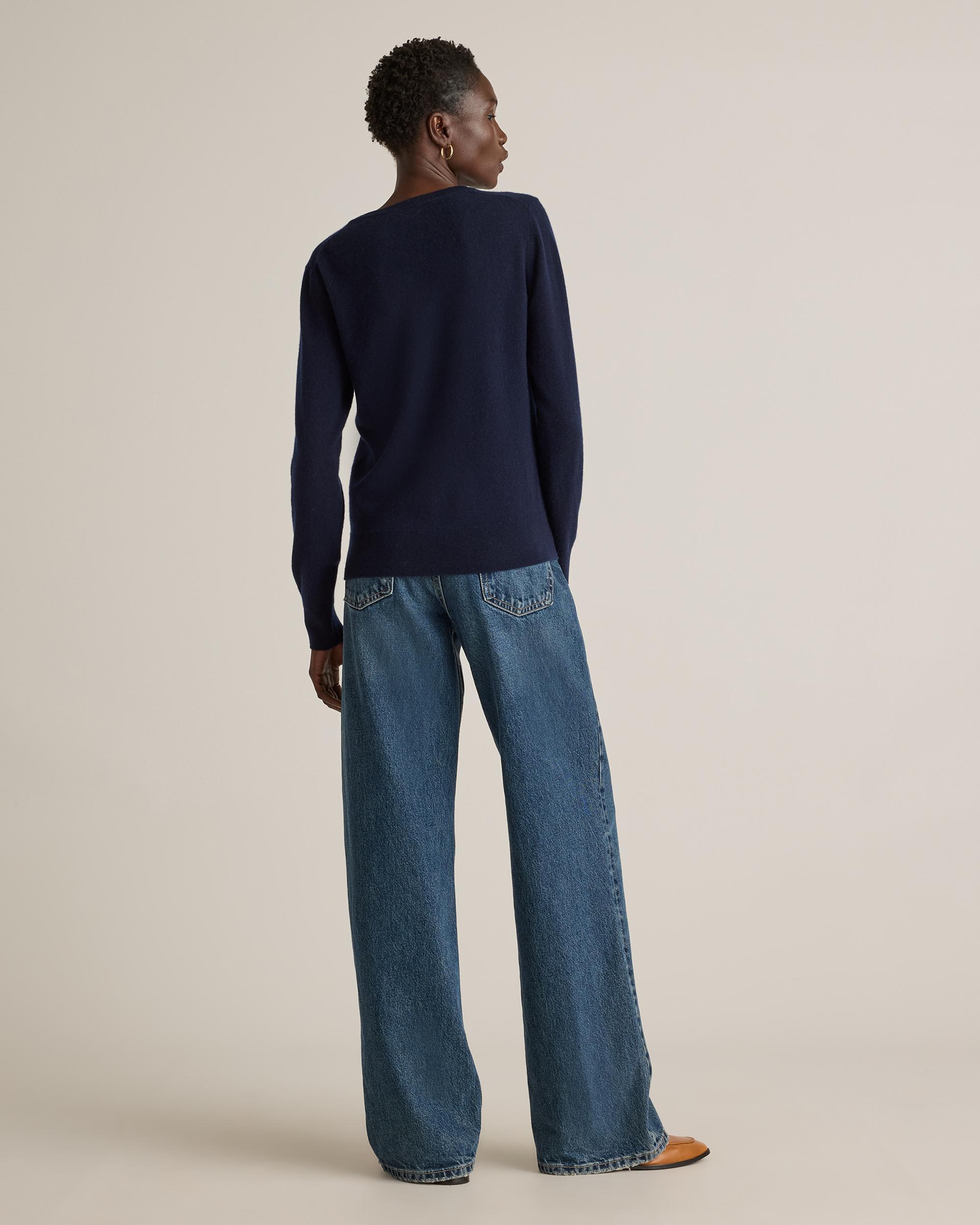 Quince | Women's Mongolian Cashmere V-Neck Sweater Size XL Product Image