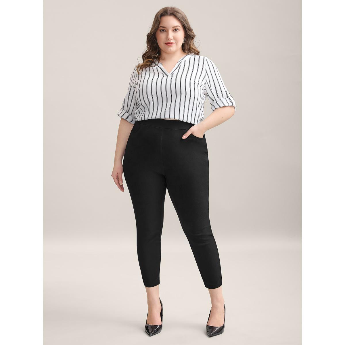 Plus Size Stretch Split Hem Pockets Skinny Pants Women Black At the Office Skinny Mid Rise Work Pants BloomChic 10/M Product Image