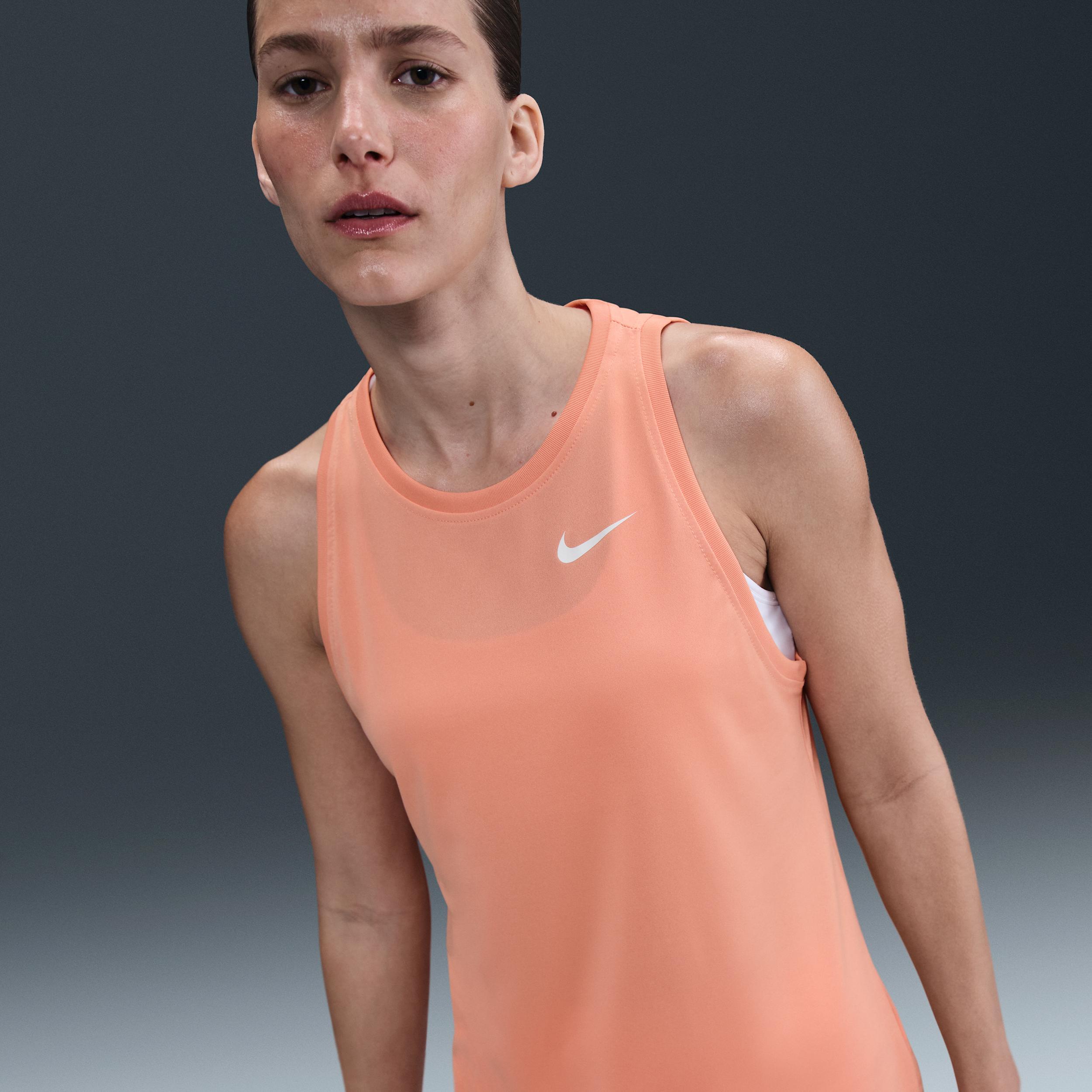 Nike Swift Women's High-Waisted 7/8 Running Leggings with Pockets Product Image