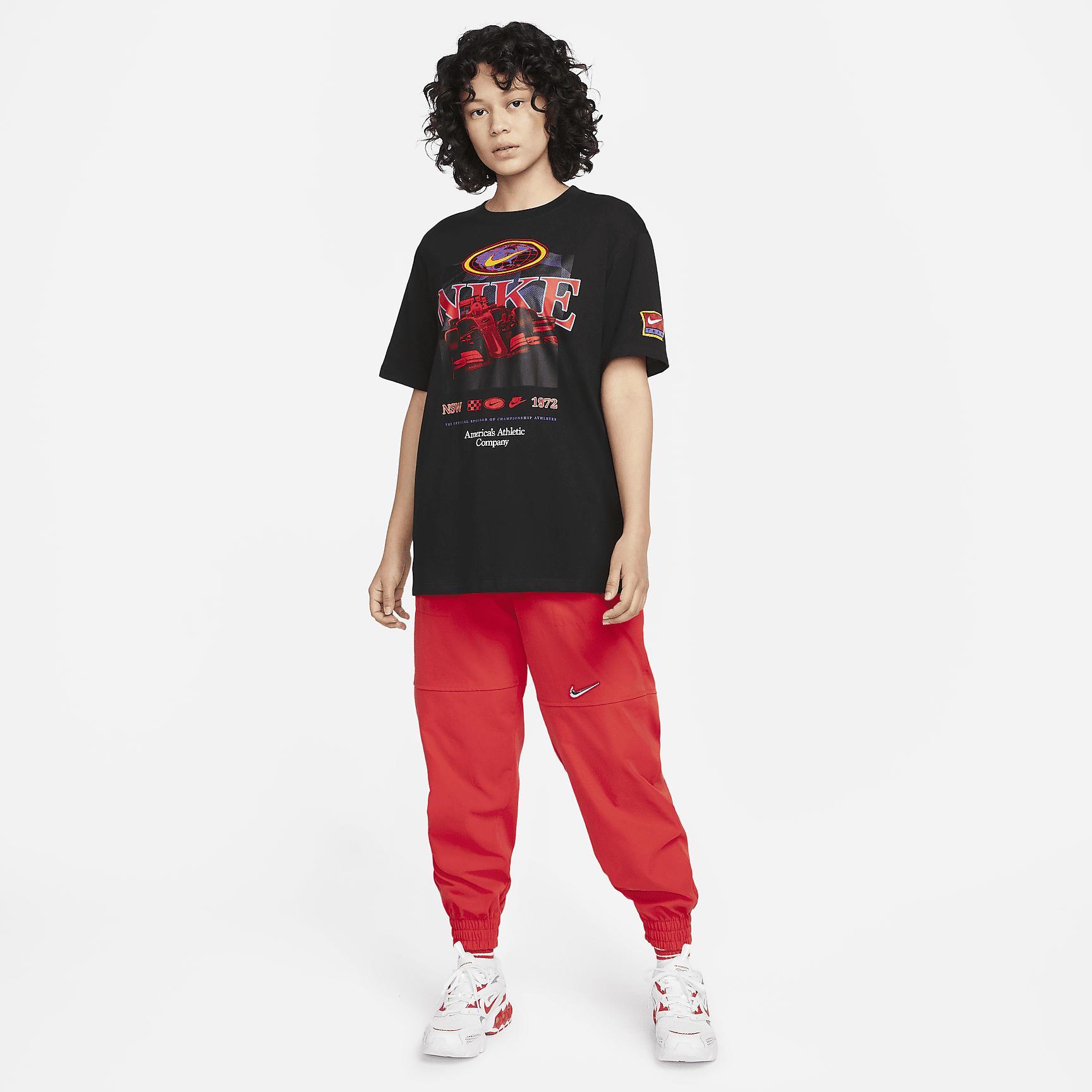 Women's Nike Sportswear Essential Americana T-Shirt Product Image