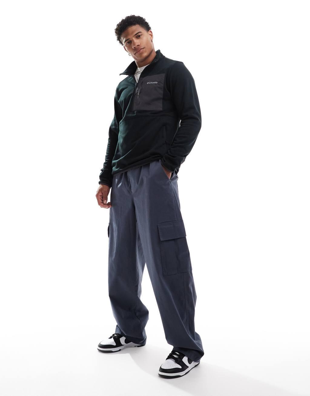 Columbia Hike half zip fleece in black Product Image