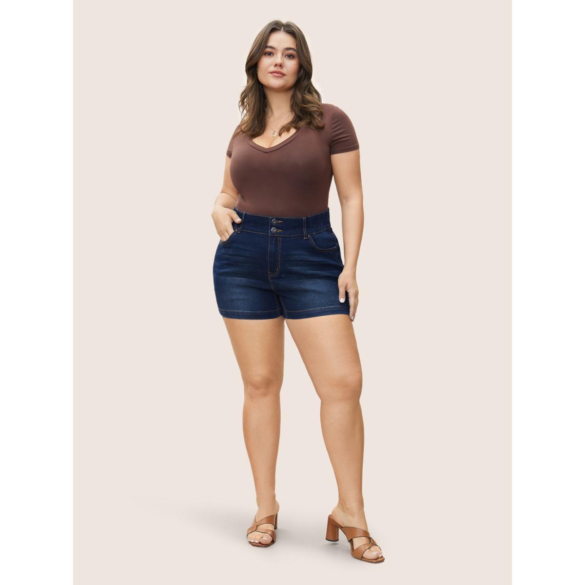 Plus Size Dark Wash Elastic Waist Skinny Denim Shorts Women Indigo Non High stretch Everyday Slanted pocket Casual Denim Shorts BloomChic 24/3X Product Image