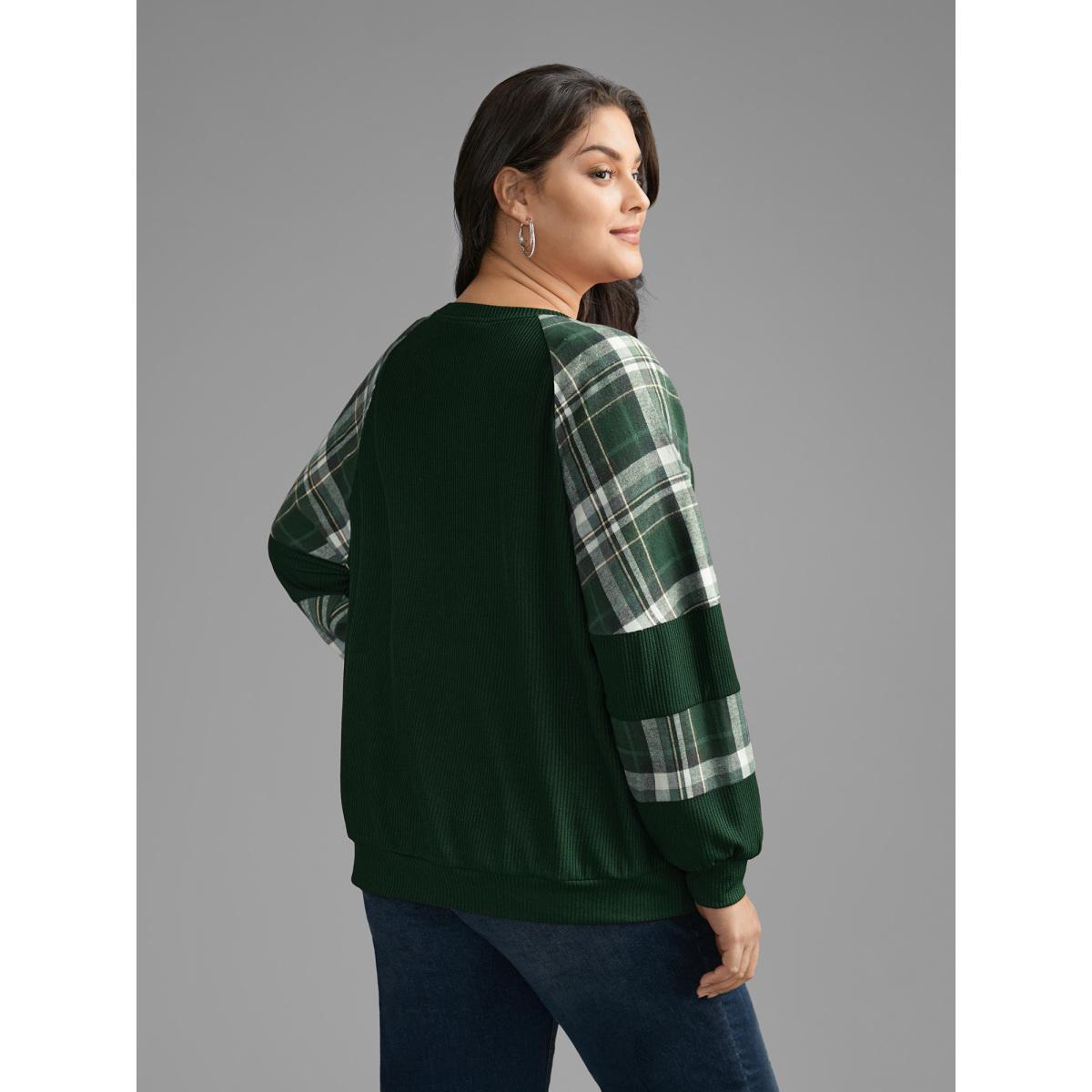 Plus Size Plaid Patchwork Raglan Sleeve Sweatshirt Women DarkGreen Casual Texture Round Neck Everyday Sweatshirts BloomChic 18-20/2X Product Image