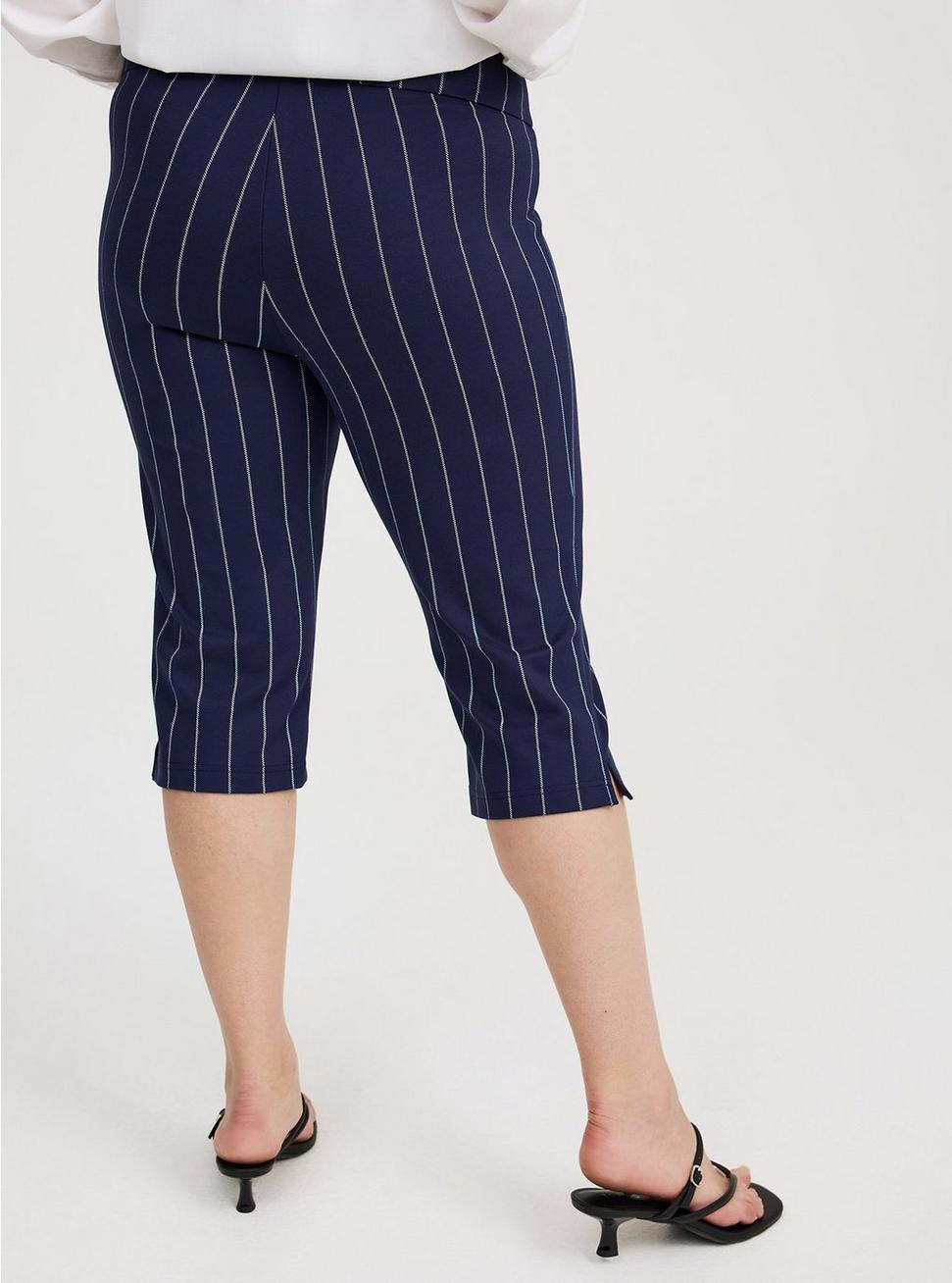 Pull-On High-Rise Capri Pant Product Image