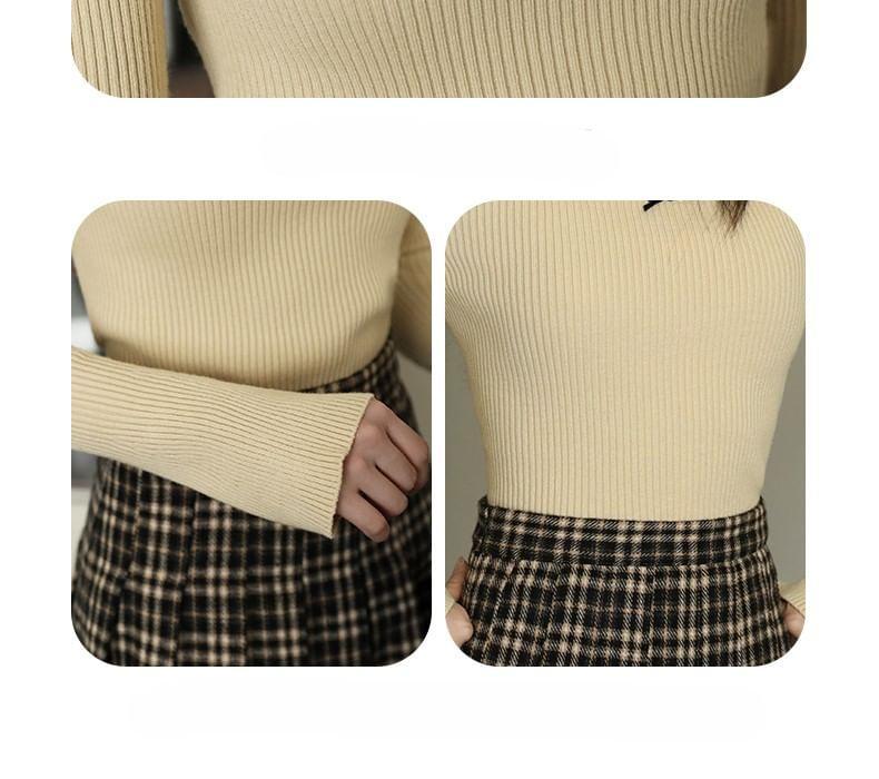 Long-Sleeve Square Neck Bow Ribbed Knit Top Product Image