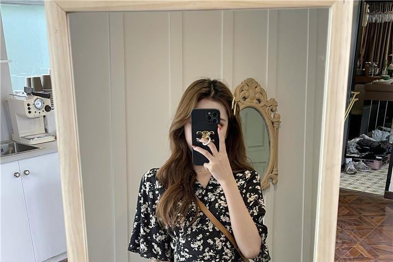 Short-Sleeve V-Neck Floral Print Ruffle High-Low A-Line Dress Product Image