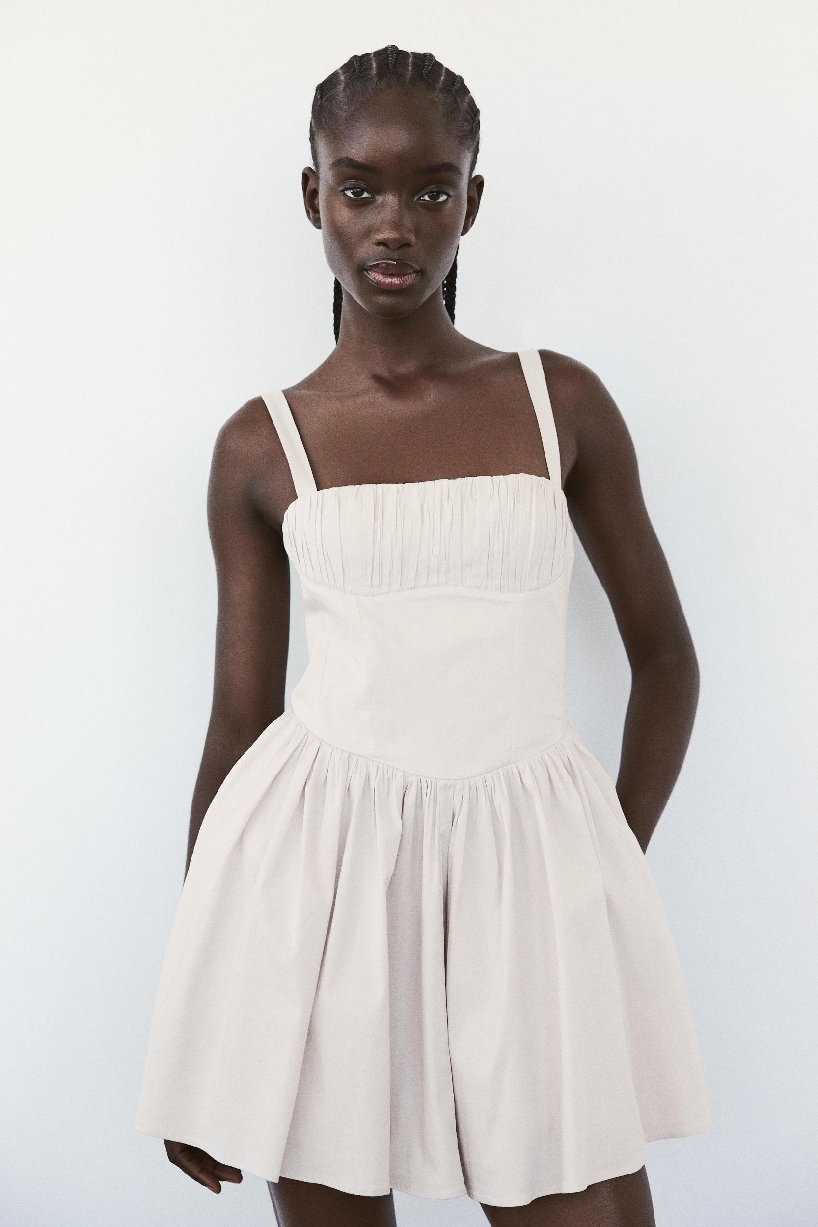 VOLUMINOUS SKIRT DRESS Product Image
