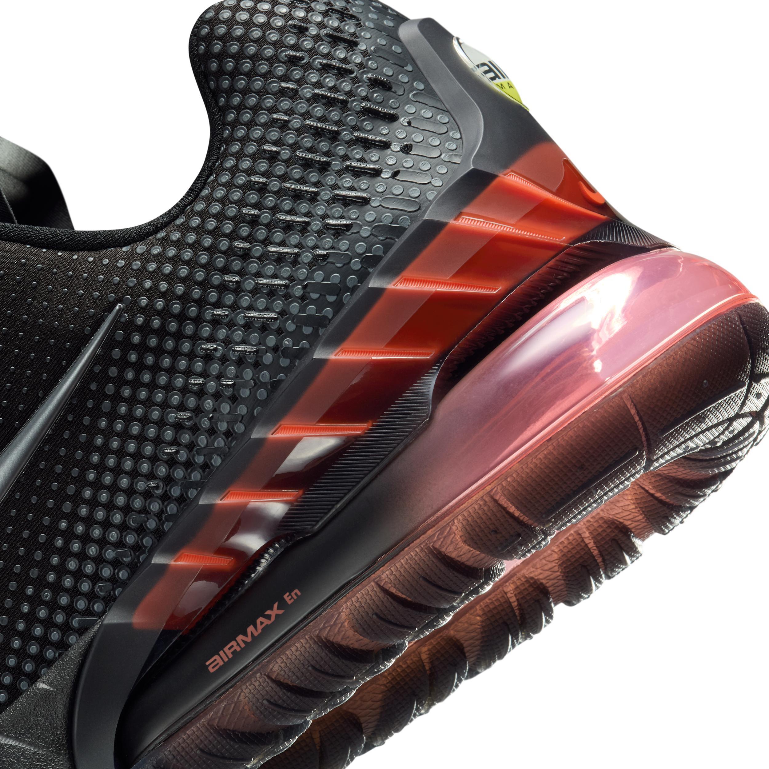 Nike Men's Air Max Phoenix Shoes Product Image