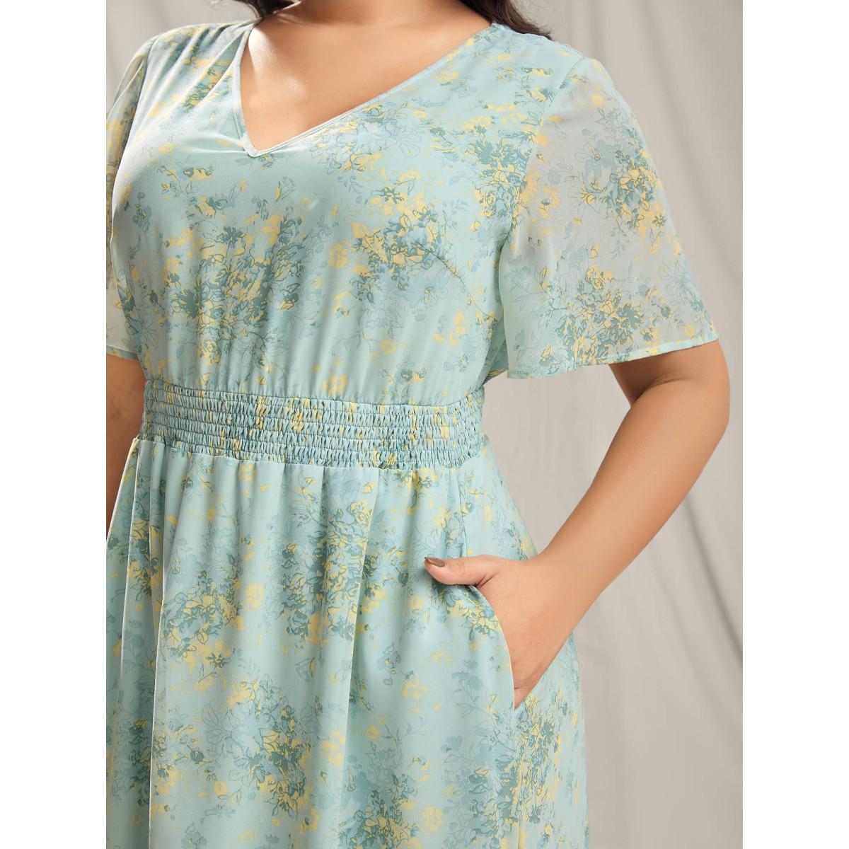 Plus Size Breezy Floral Shirred Pockets Maxi Dress Mint Women V-neck Short sleeve Curvy BloomChic 22-24/3X Product Image