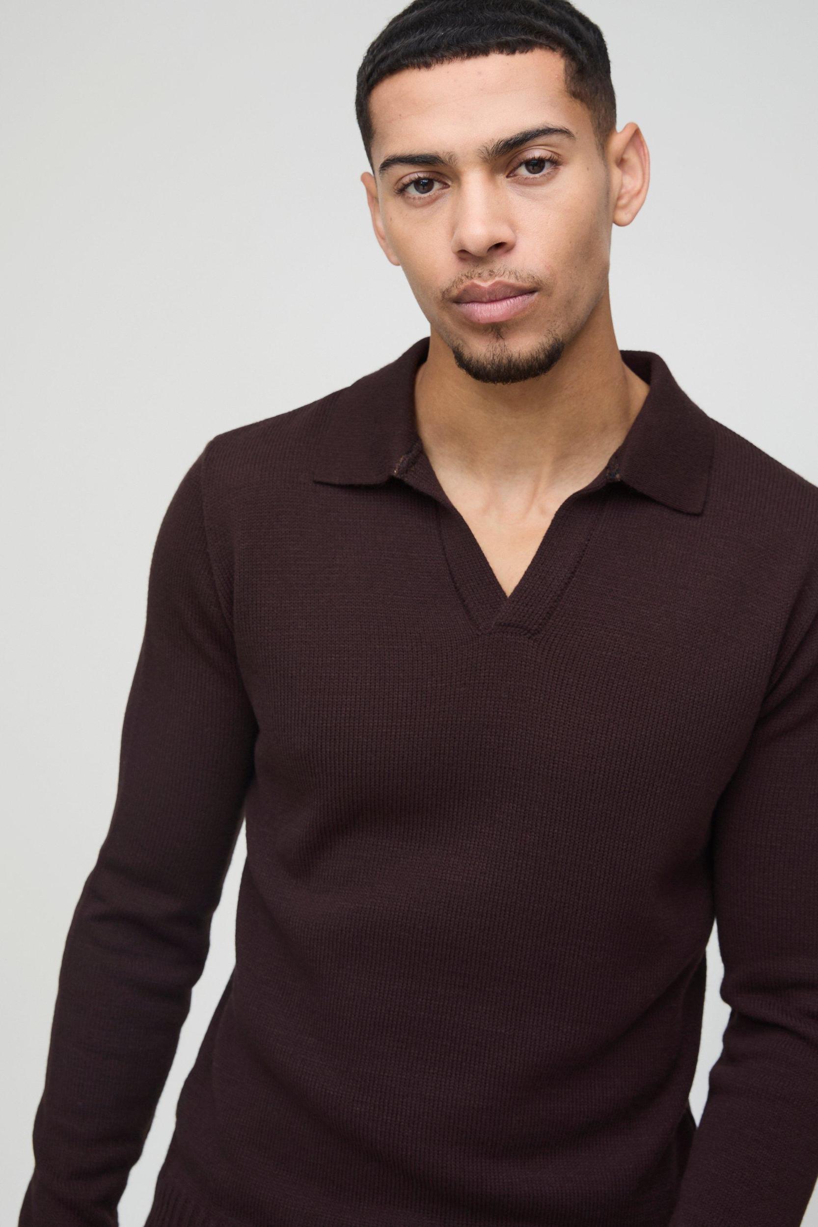 Regular Fit Knitted V-Neck Polo | boohooMAN USA Product Image