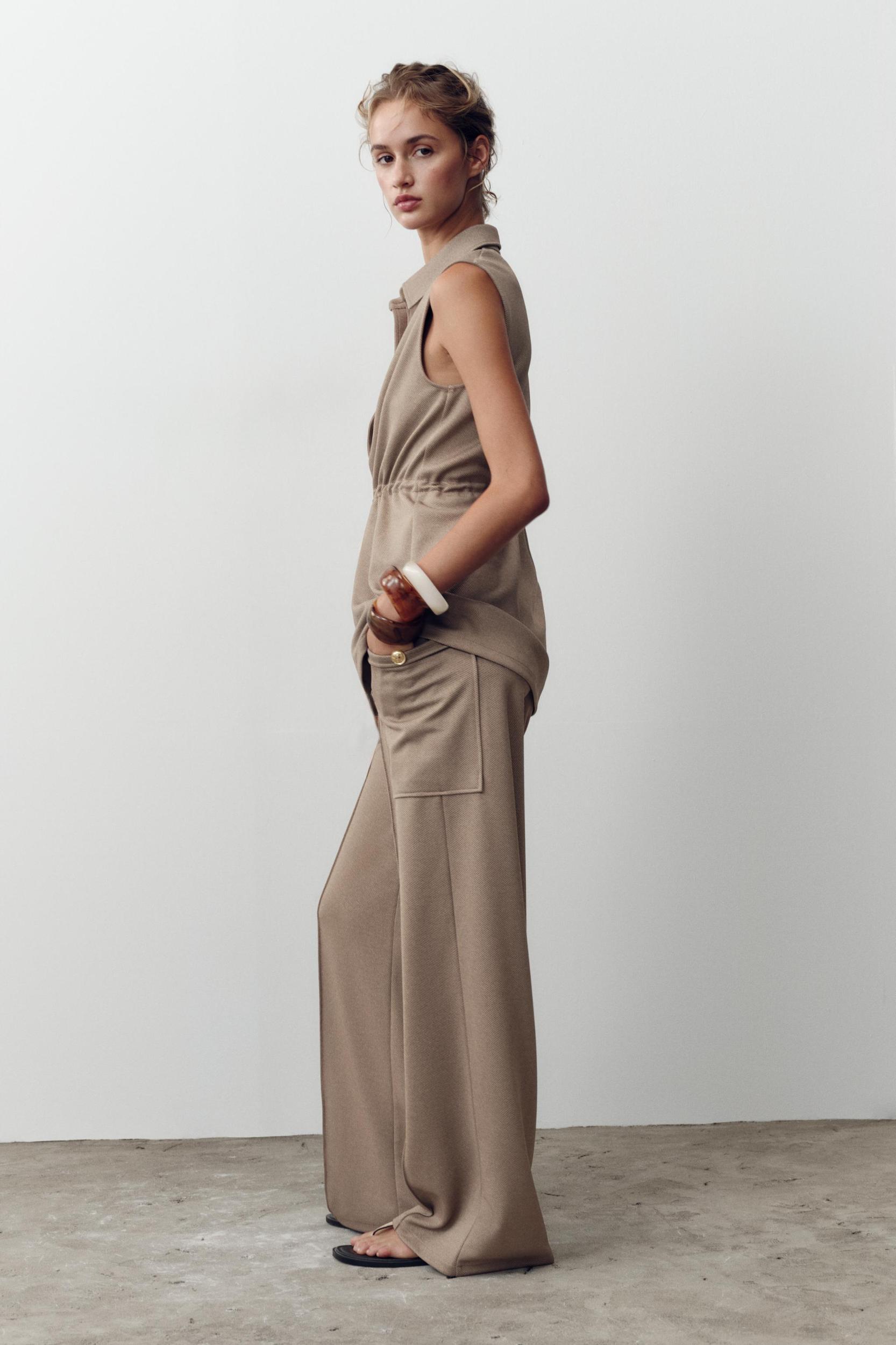 TWILL BUTTON VEST Product Image