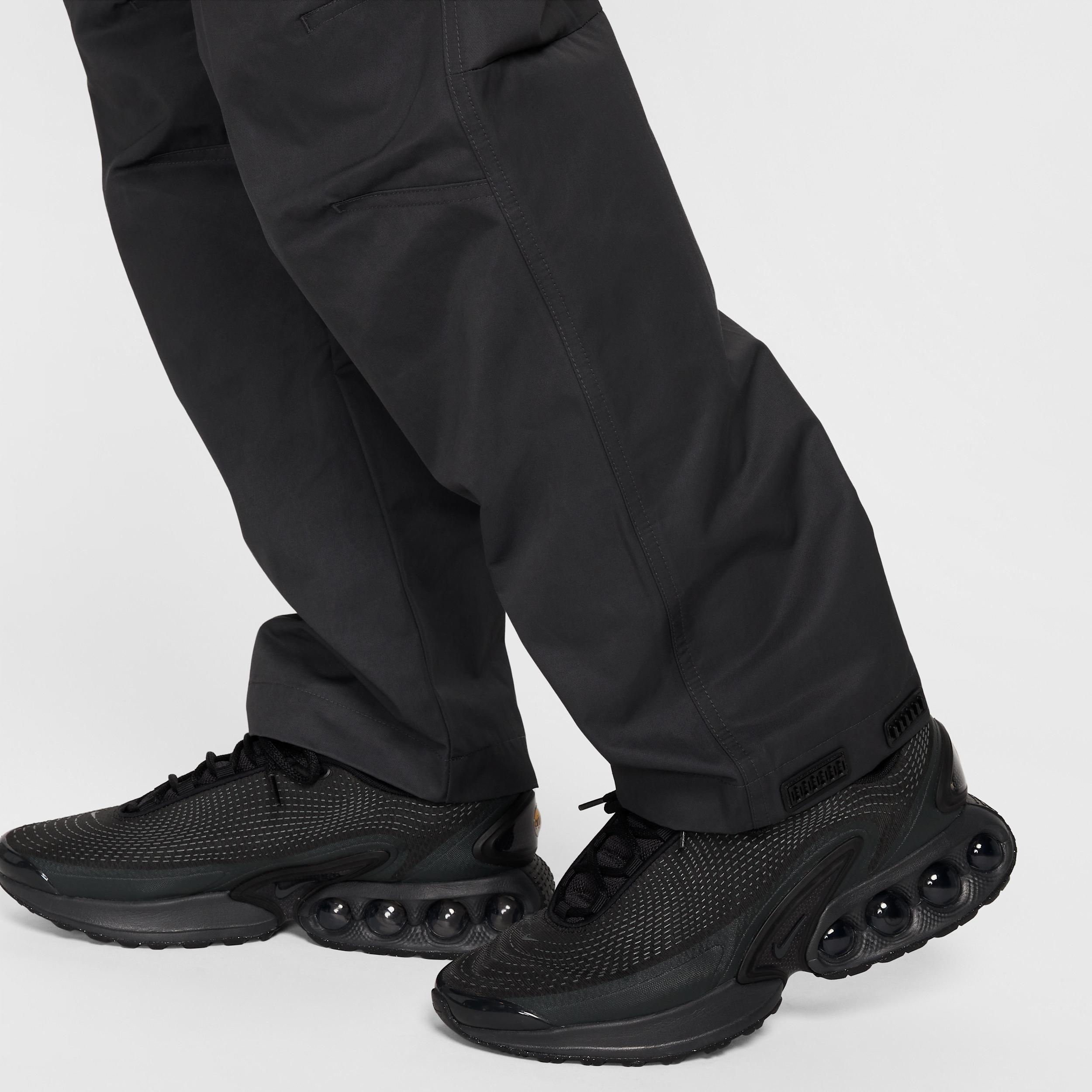 Nike Men's Tech Woven Pants Product Image