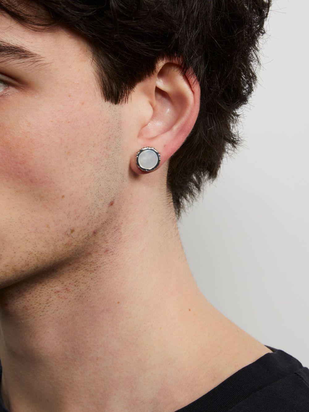 Amulet stud earring Product Image