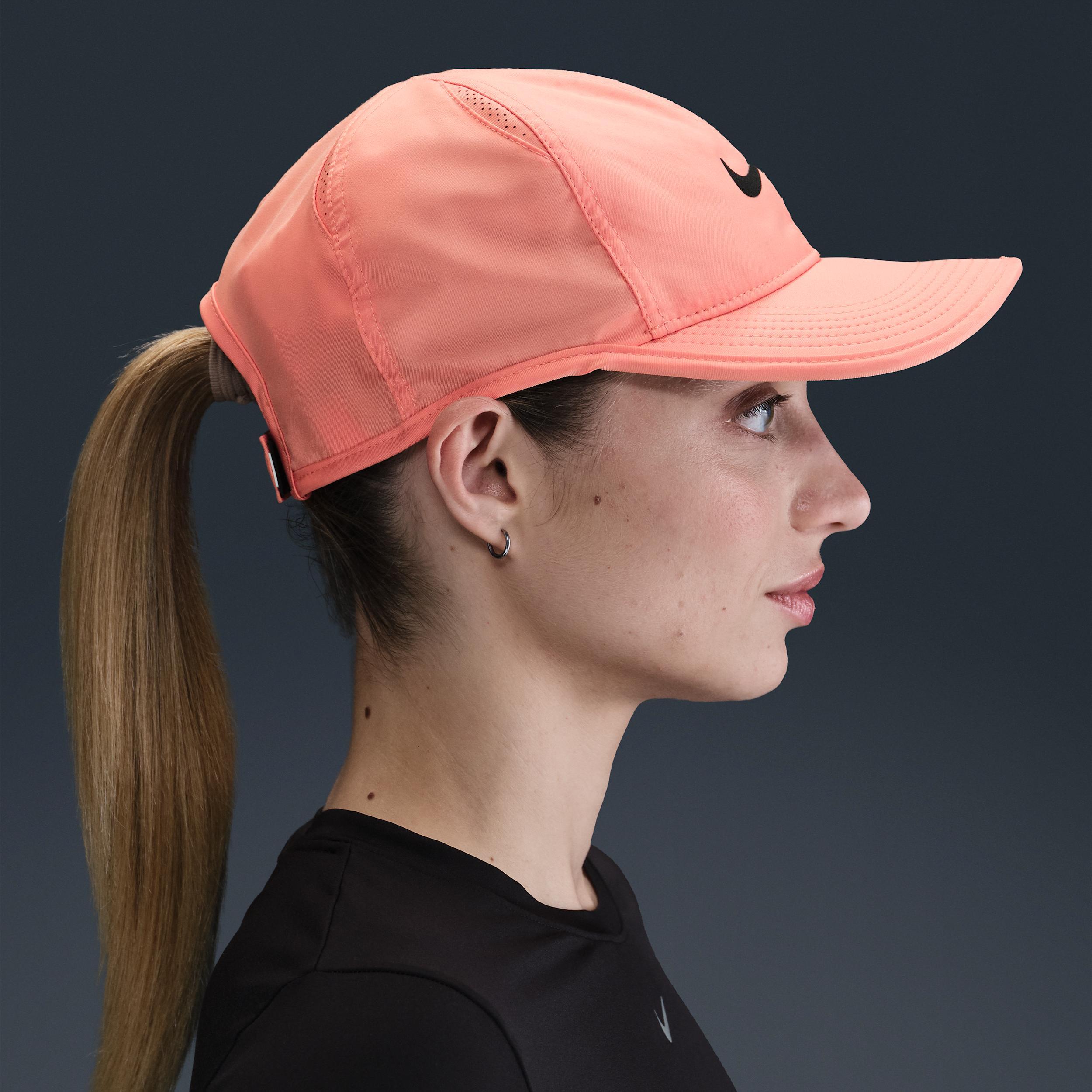 Nike Unisex Dri-FIT Club Unstructured Featherlight Cap Product Image