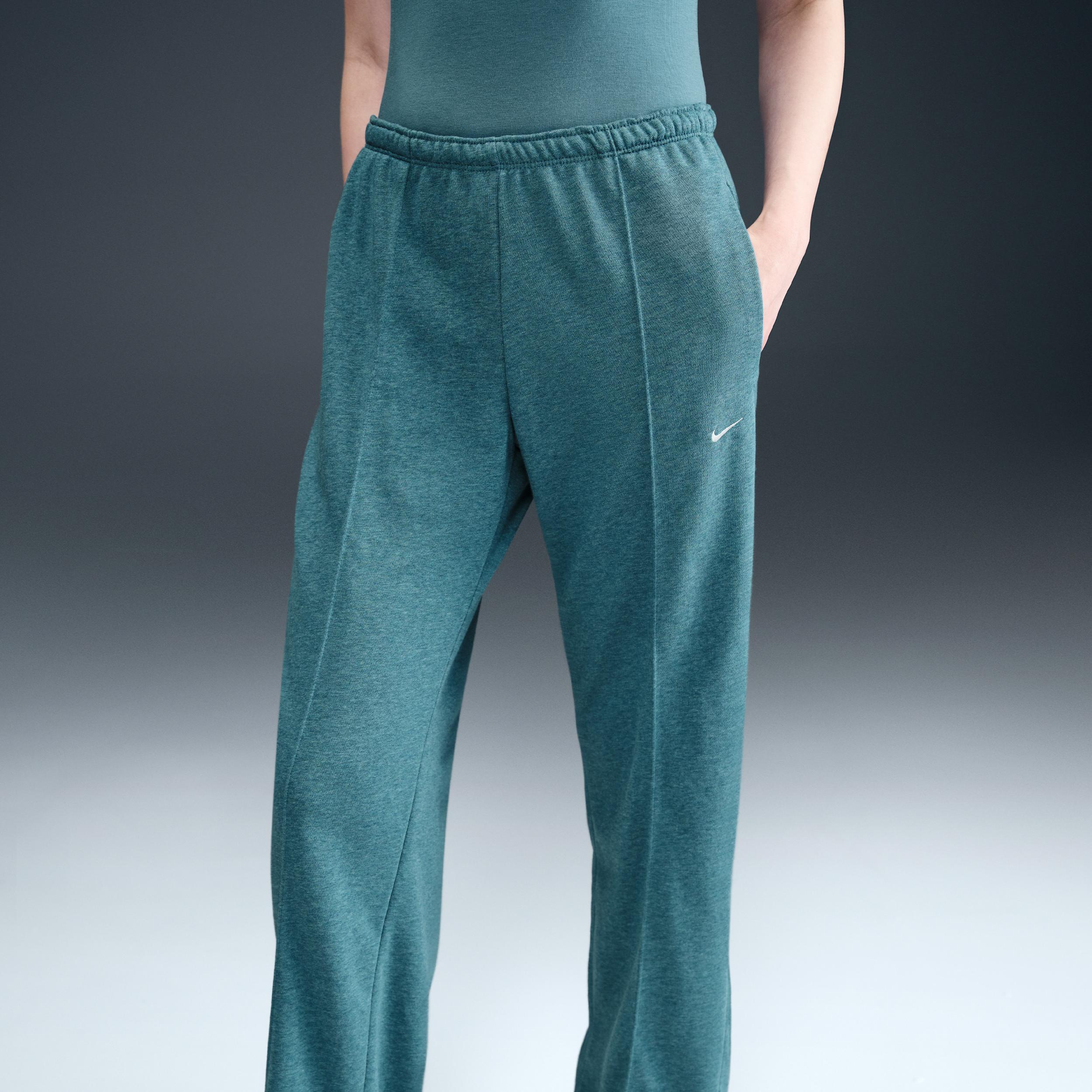 Nike Sportswear Chill Terry Women's Mid-Rise French Terry Open-Hem Sweatpants Product Image