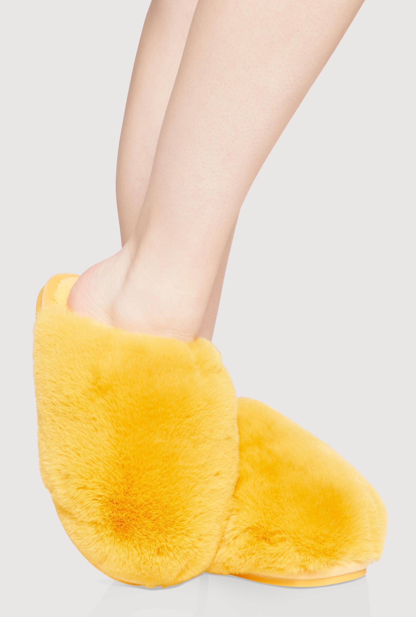 Womens Faux Fur Round Toe Slippers Product Image