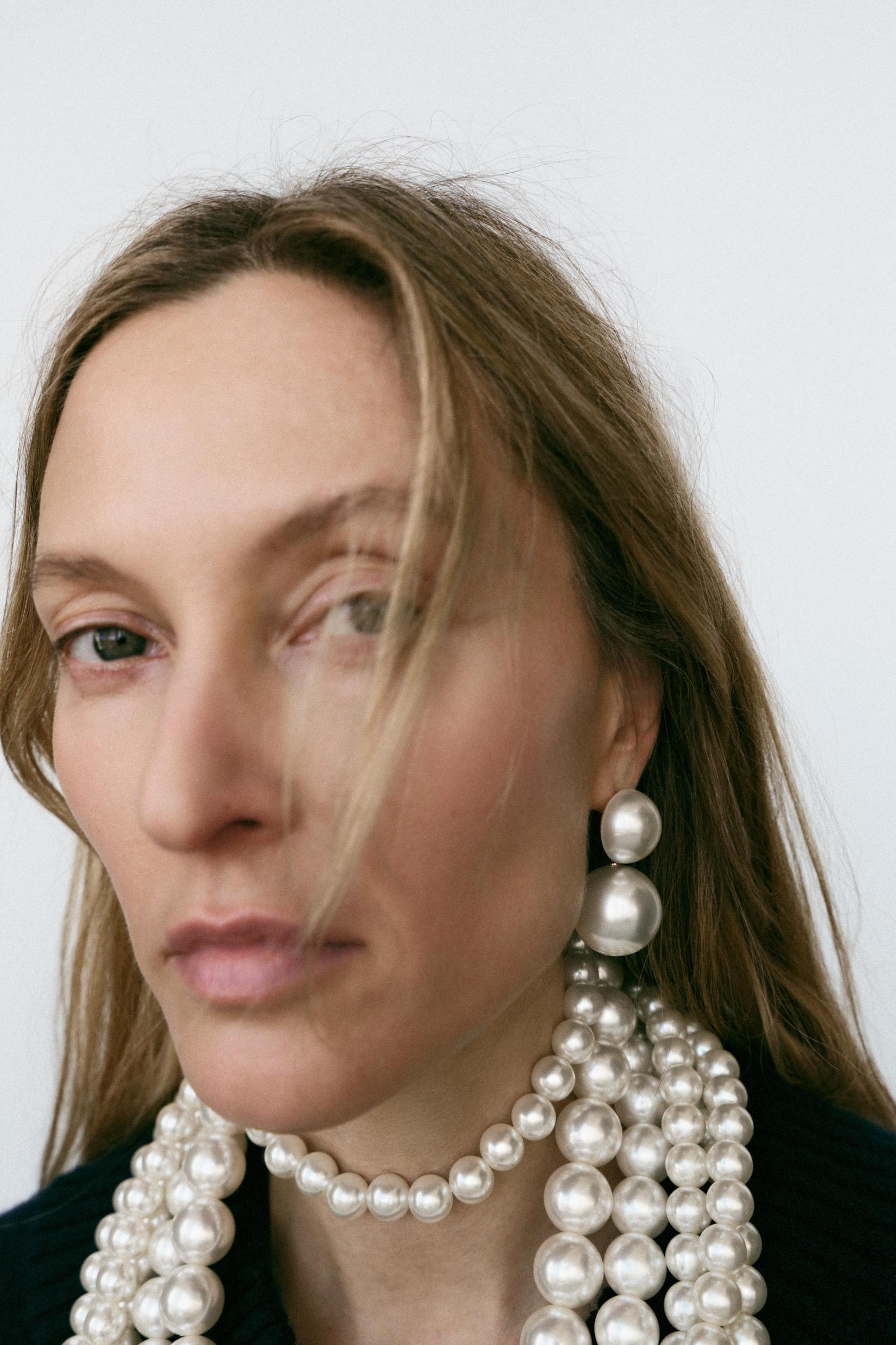 DOUBLE PEARL EARRINGS Product Image