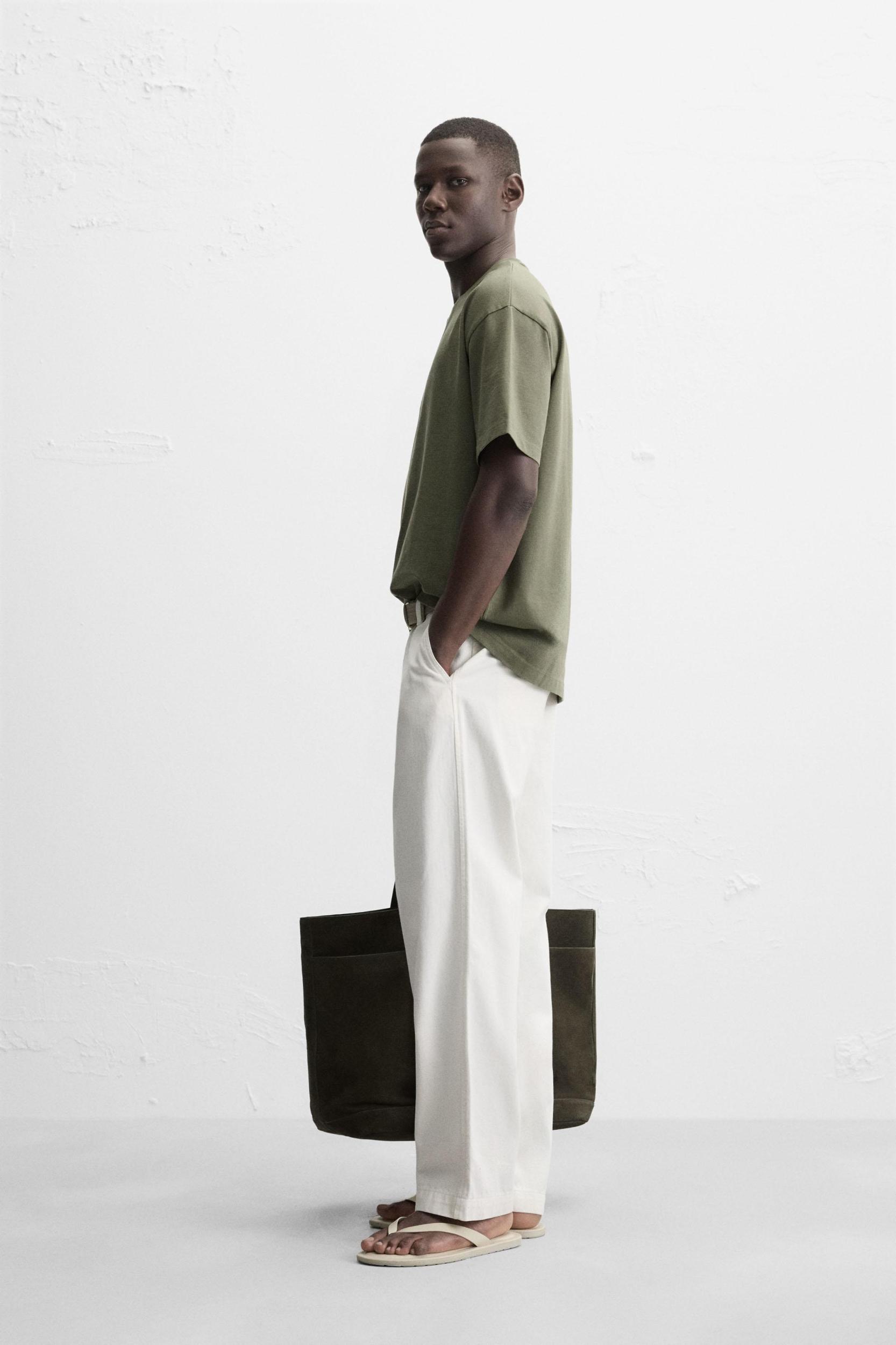 BASIC HEAVYWEIGHT T-SHIRT Product Image